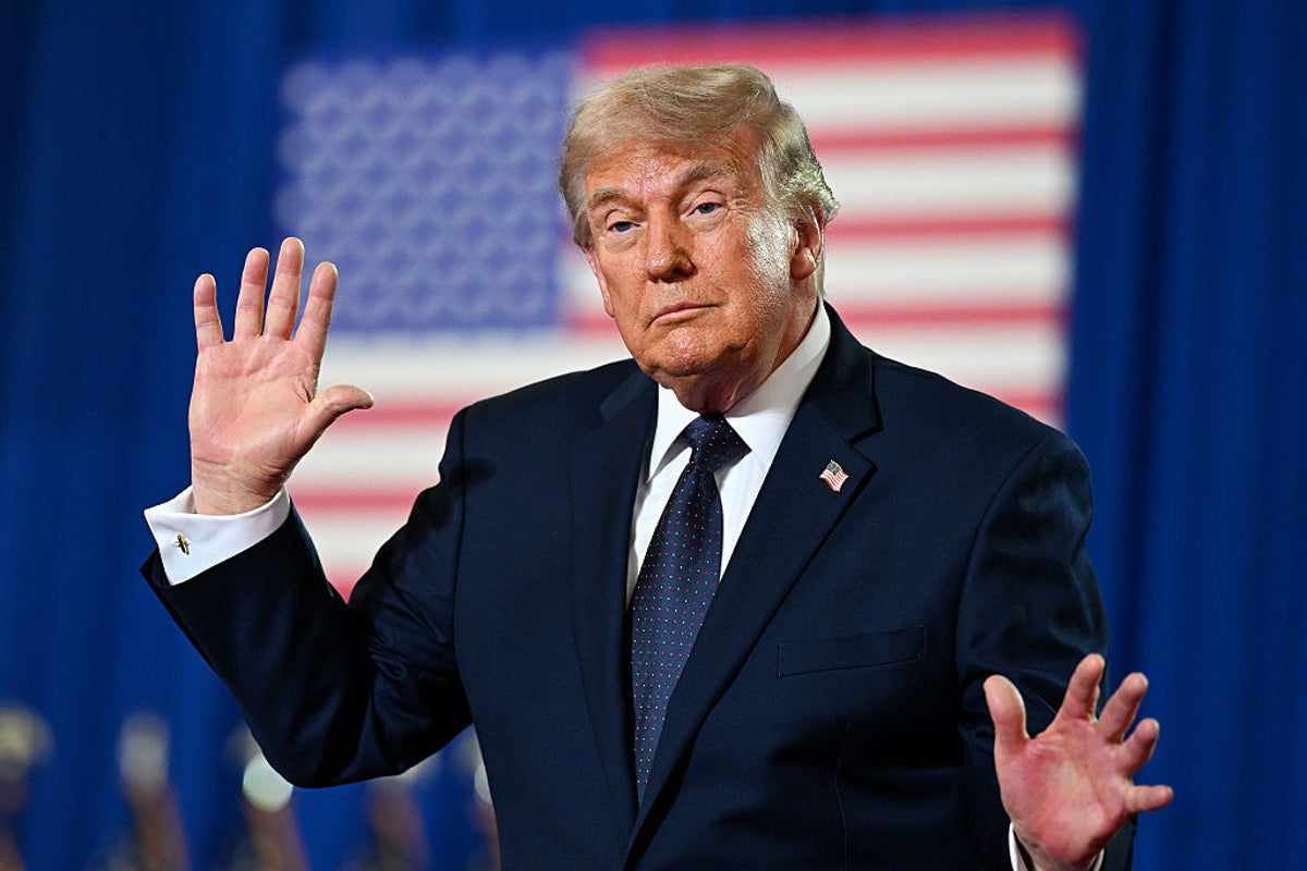 Trump görevdeyken milyarlarca dolar kazandı. Onun serveti geçmiş başkanlarla nasıl karşılaştırılıyor?
