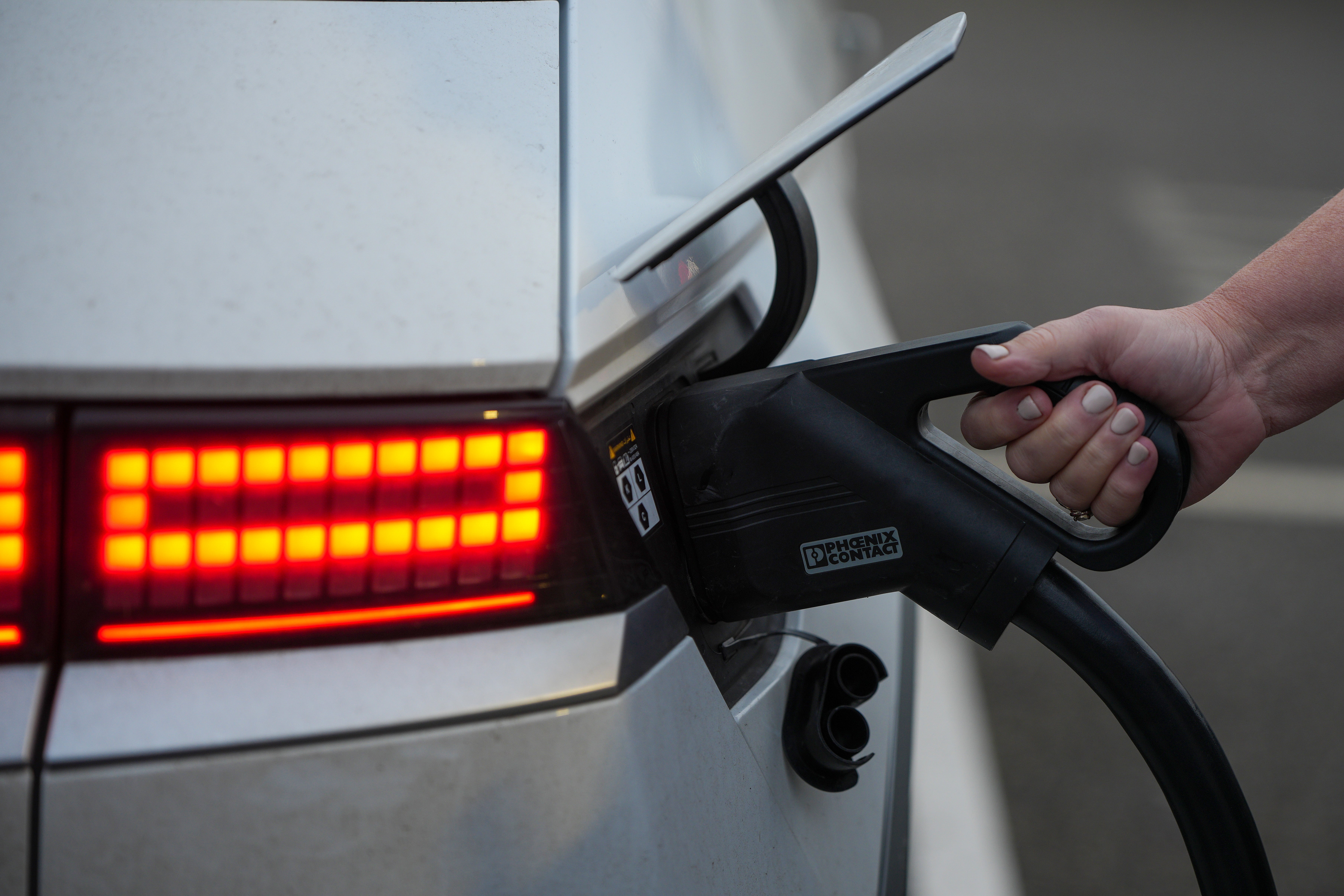 independent.co.uk - Jack Evans - New car sales surge in UK amid electric vehicle revolution