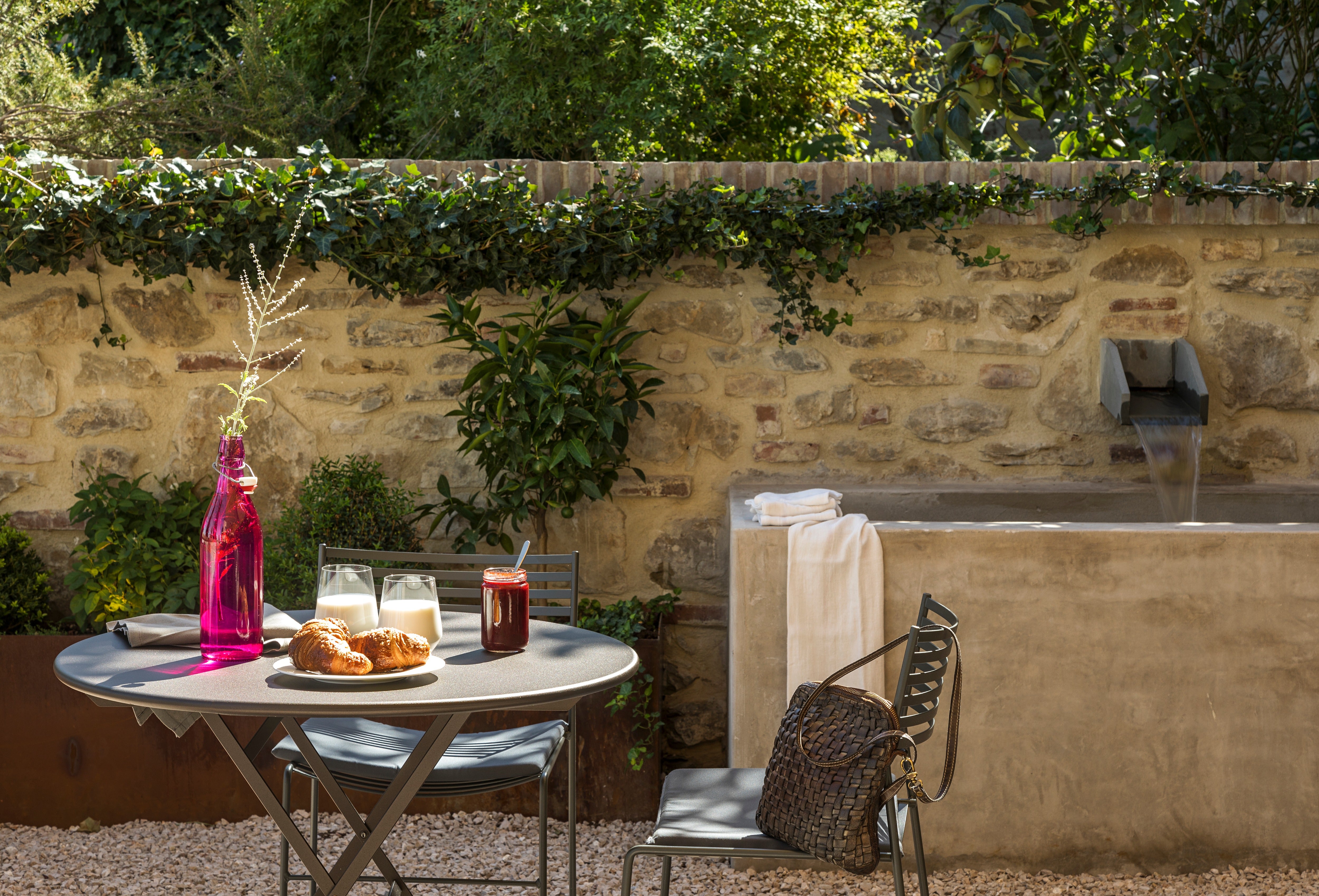 Take breakfast on the Rastrello terrace