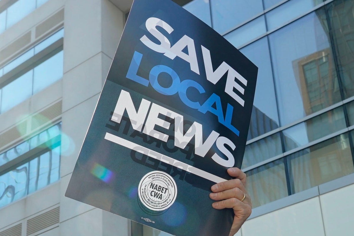FCC scraps cap on broadcast TV ownership despite worries it will spark media consolidation FCC scraps cap on broadcast TV ownership despite worries it will spark media consolidation