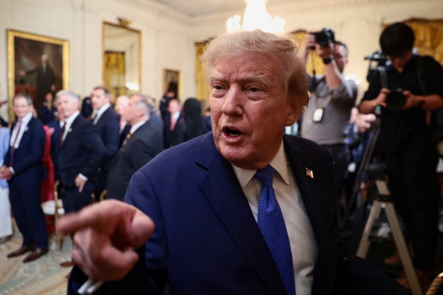 Трамп заявив, що Ормузька протока «свого роду відкрита» і передбачив швидкий мир з Іраном