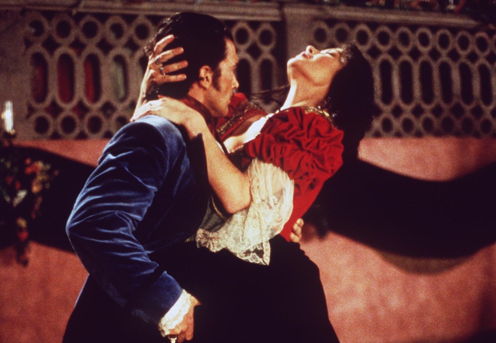 90s heartthrob reflects on decision to leave Hollywood for Spain