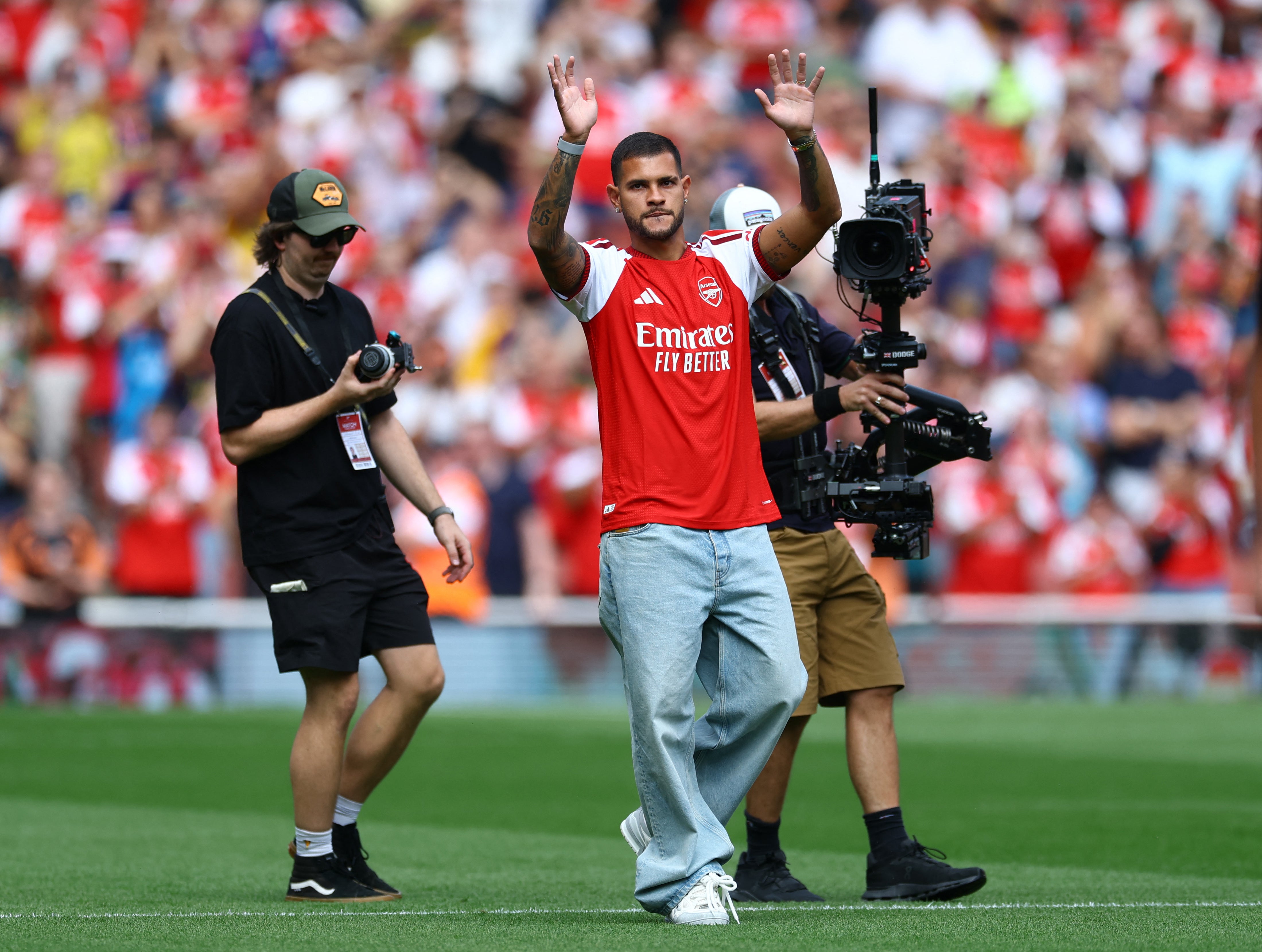  (Reuters)