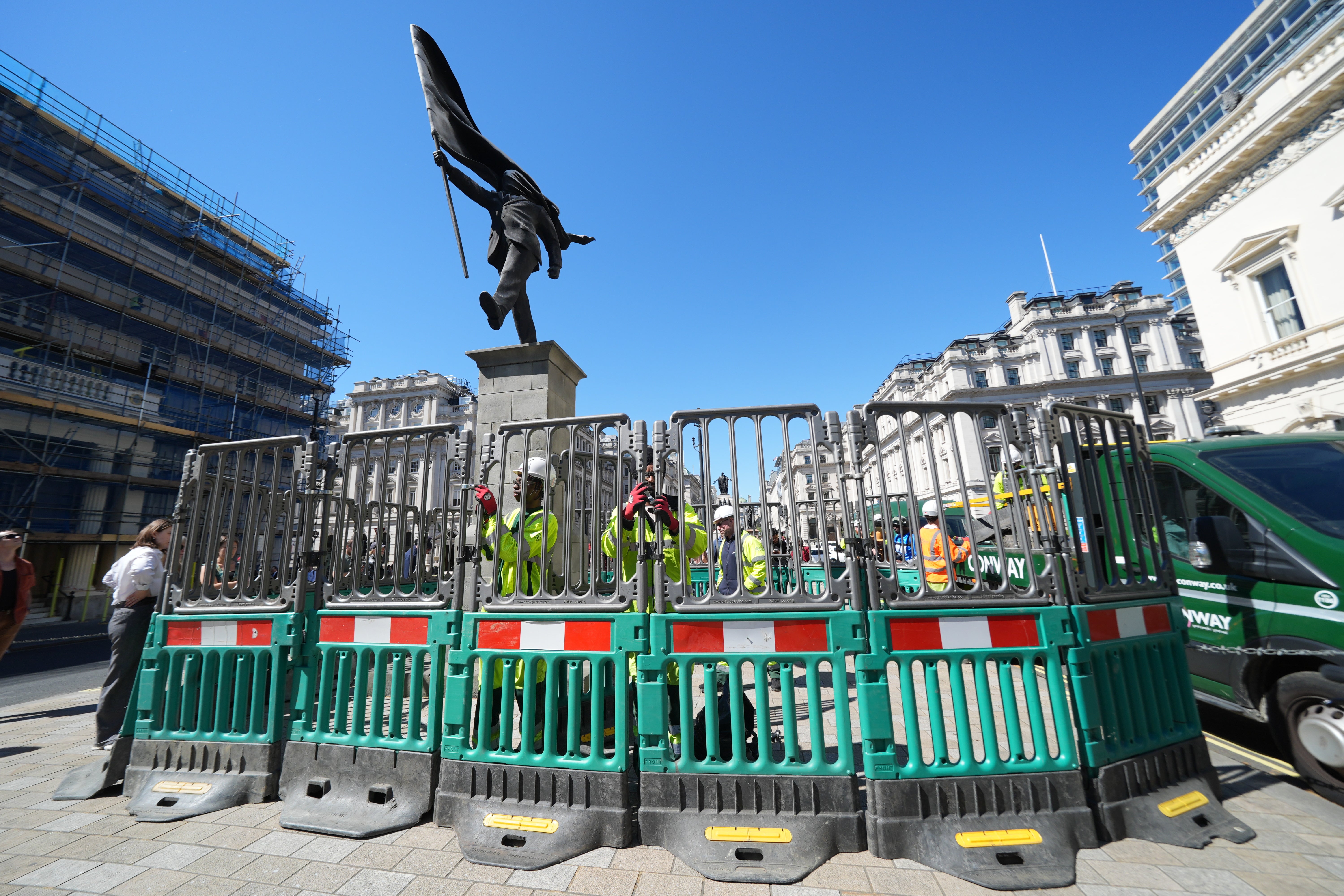 Banksy-Kunstwerke in London kosteten die Steuerzahler fast 150 ...