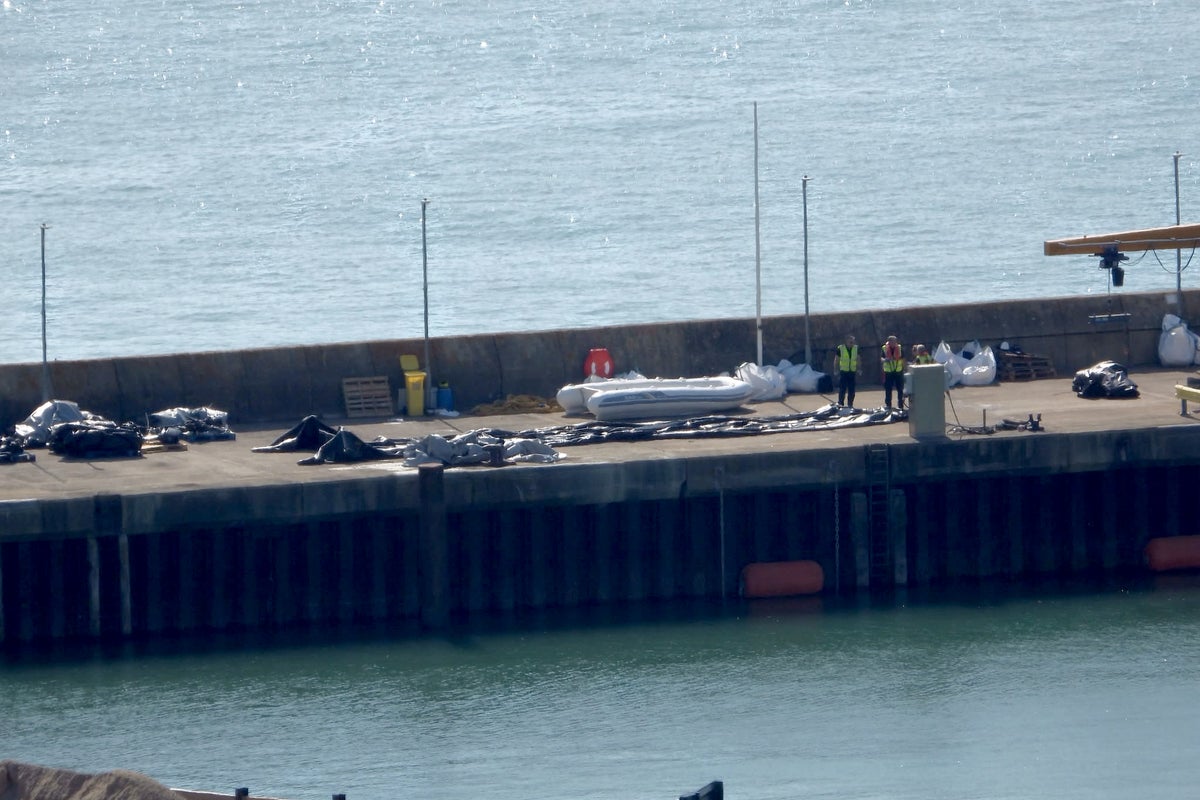 Record 230 migrants cross Channel in single ‘mega-dinghy’