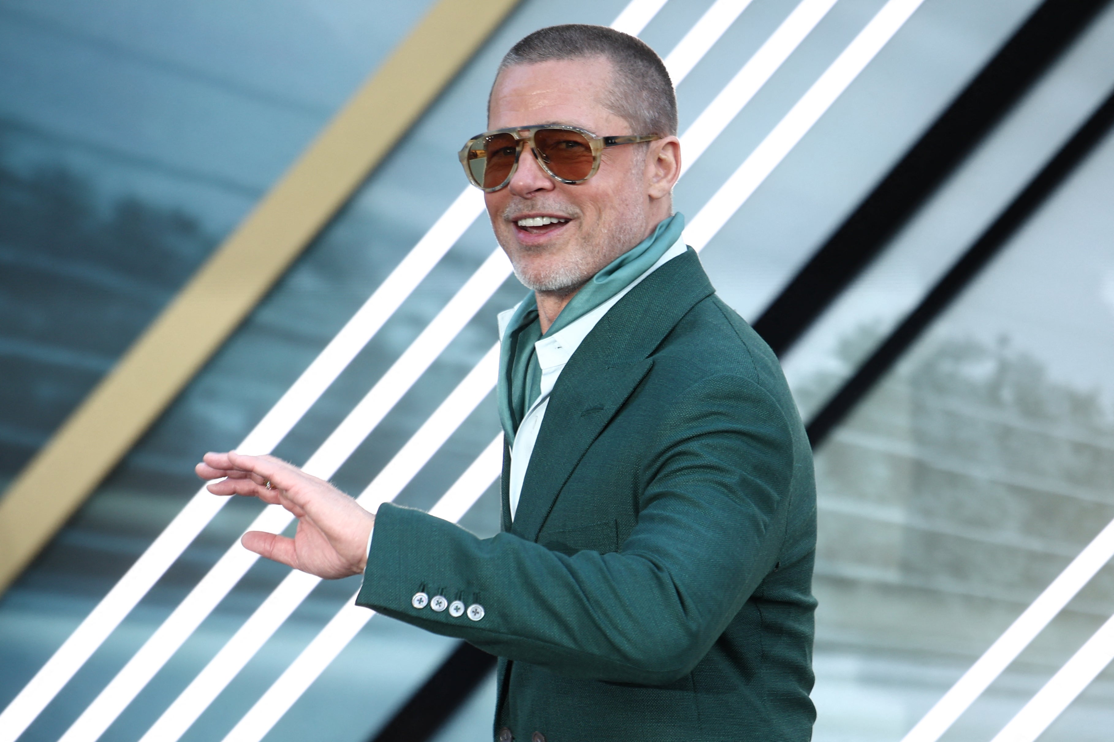Brad Pitt is drinking again after he stopped in 2016