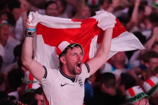 Englandโs success at the World Cup helped to drive food sales (John Walton/PA)