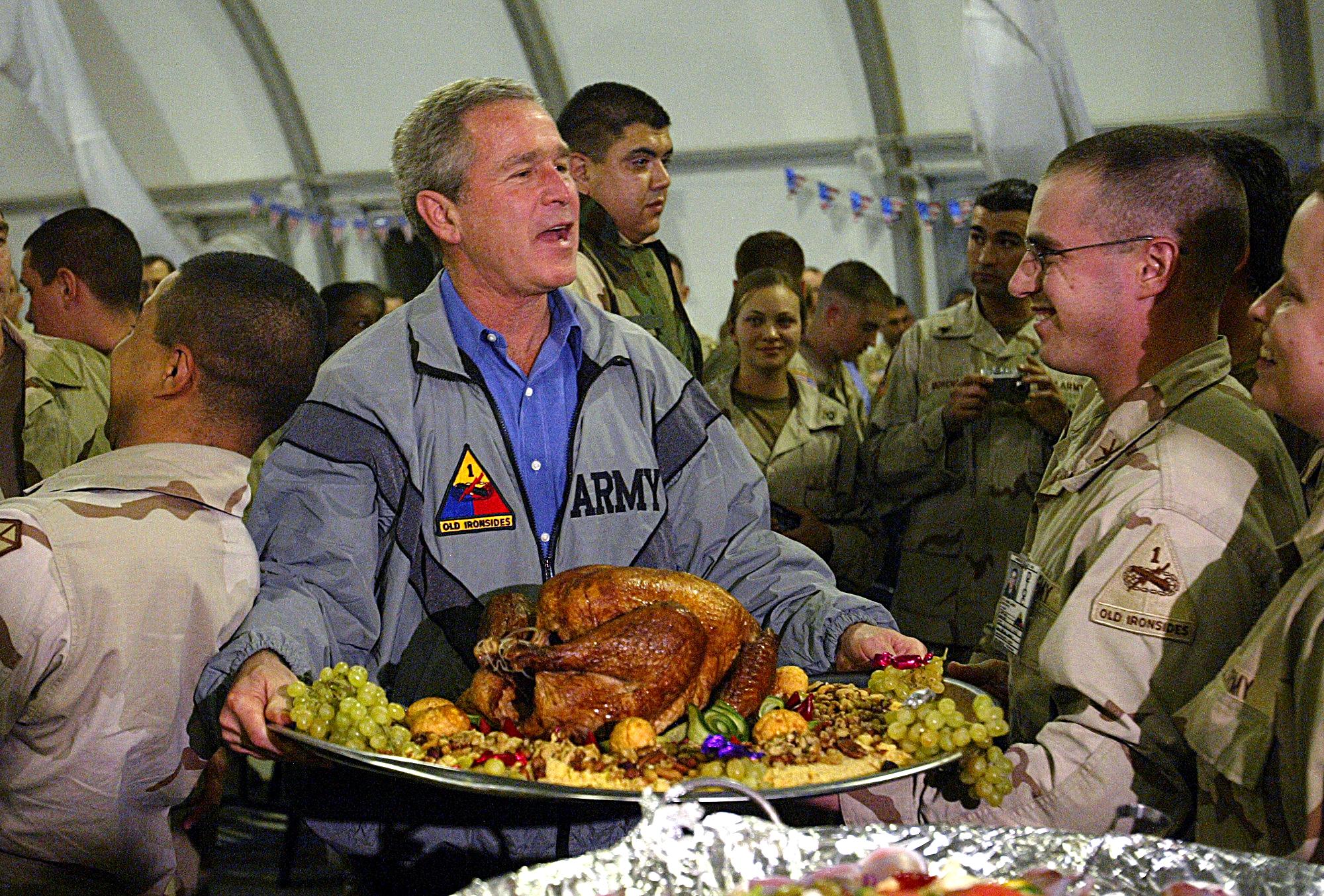 Former Secret Service agent Bill Gage recalls standing guard at President George W. Bush’s Texas ranch without knowing Bush had secretly left to celebrate Thanksgiving with U.S. troops in Iraq
