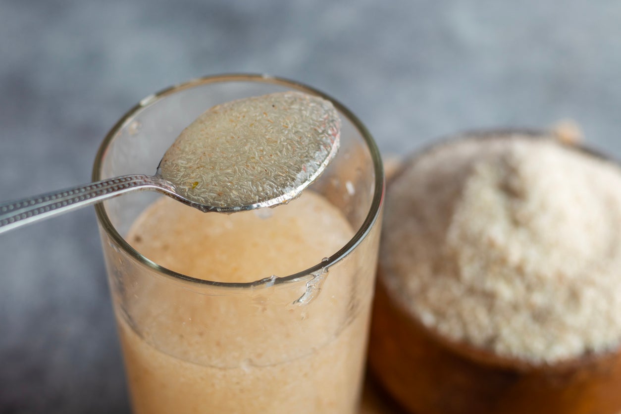 When mixed with water the powder forms a gel that can keep you full for longer and reduce cholesterol
