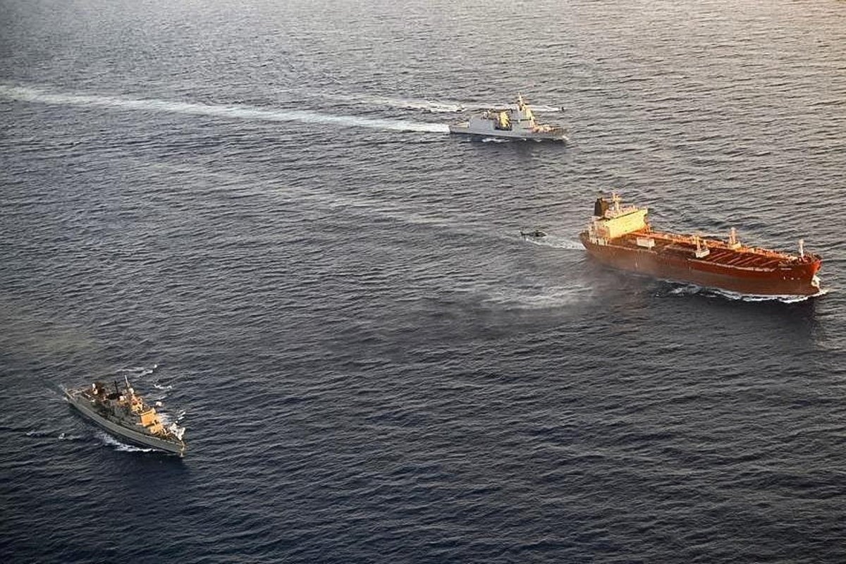 Putin Batı'nın Rus ticari gemi ele geçirmesine karşın tit-for-tat tepki vereceğini uyarıyor