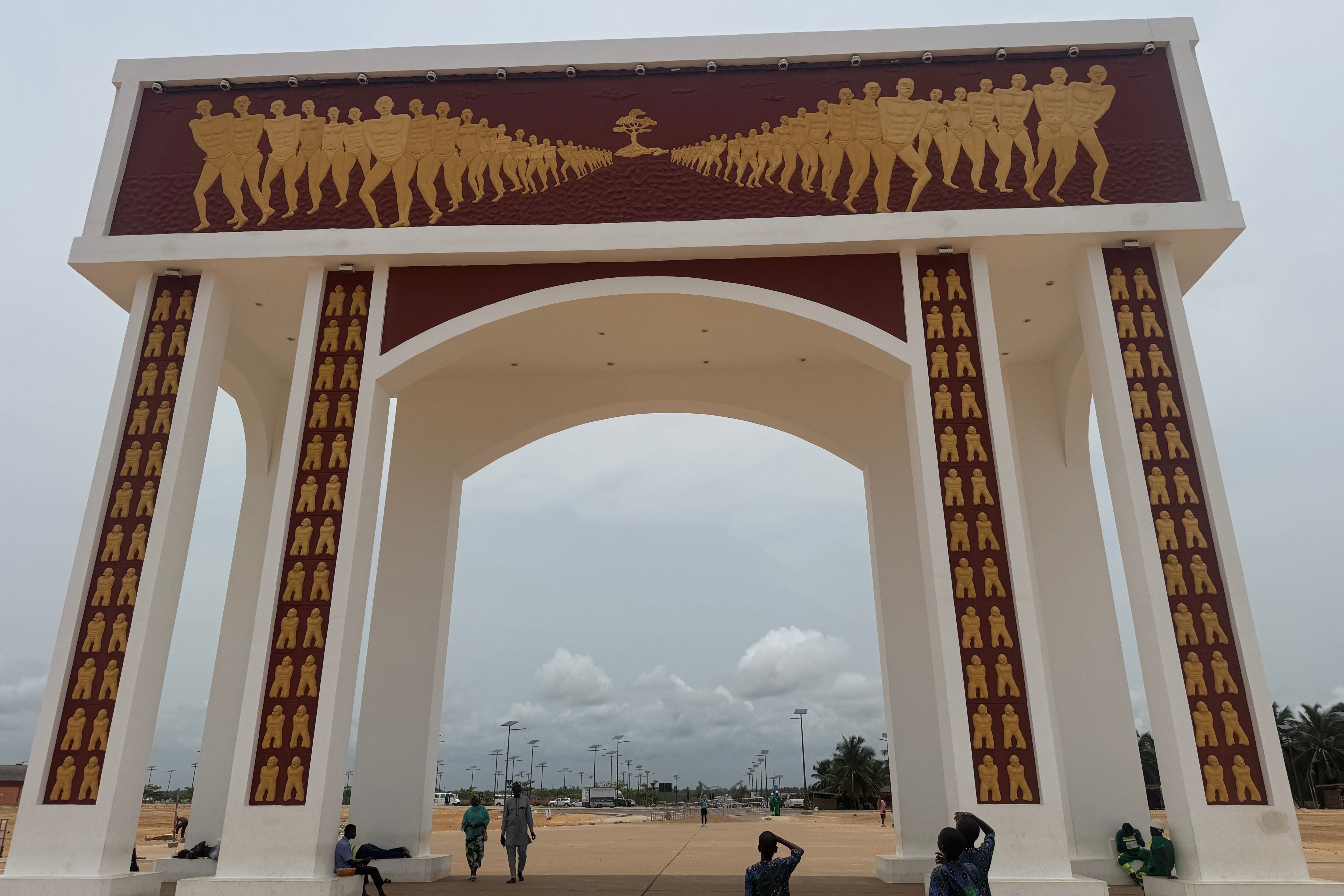 The Door of No Return memorial arch in Ouidah (Phil Thomas)