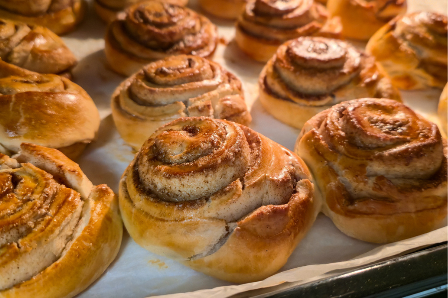 A Las Vegas mom says a county complaint over porch pickups forced her viral cinnamon roll business to halt operations