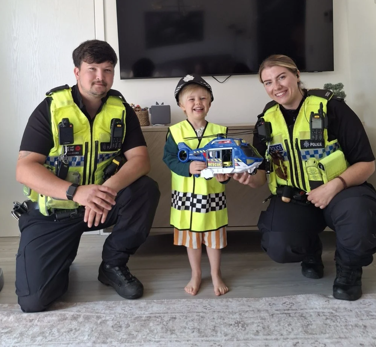 Doncaster three-year-old saves mum&rsquo;s life &lsquo;incredible&rsquo; with 999 call