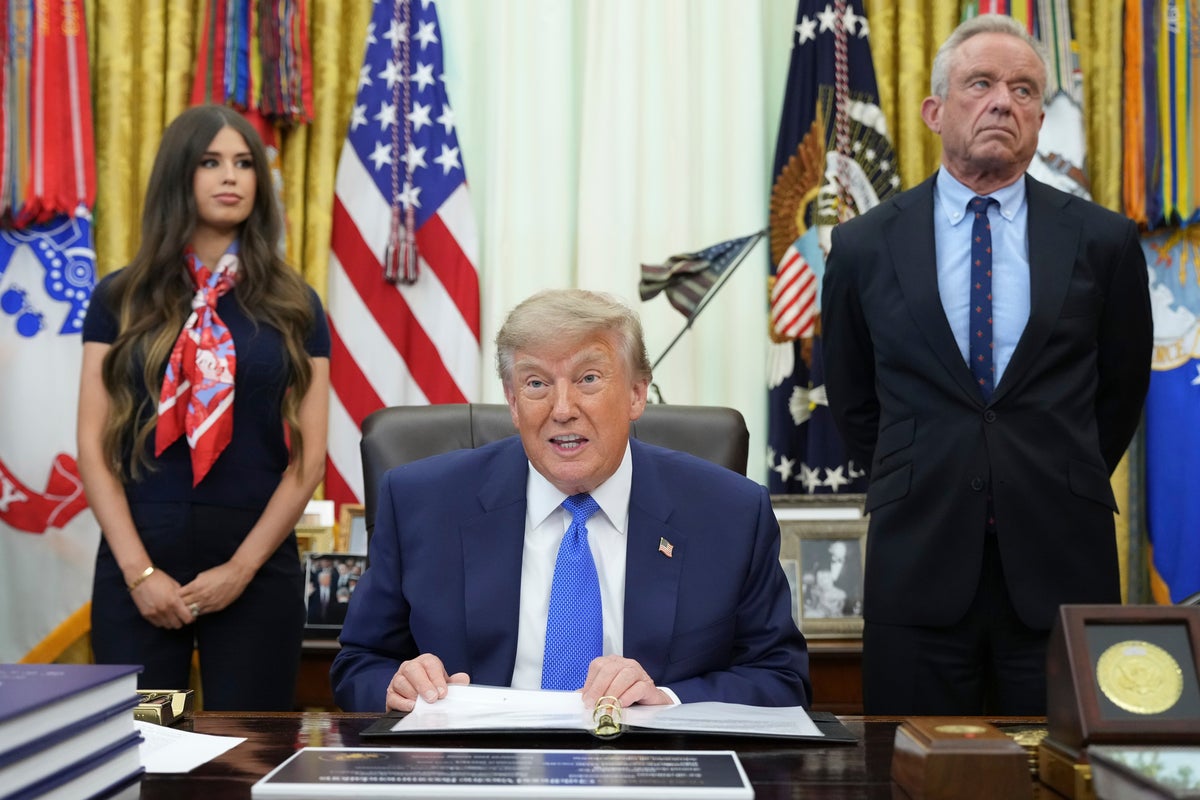 Trump'ın aşı planı, en son onlarca yıl önce kullanılan milyonlarca bireysel aşıyı gerektirecek