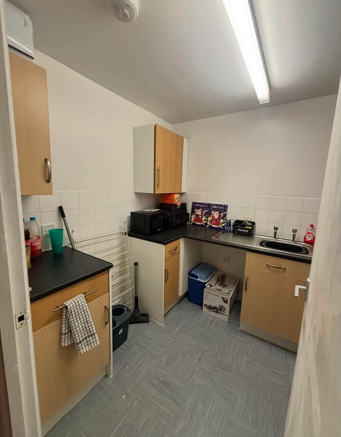Neither his kitchen, bathroom or hallway have any windows to allow fresh air into the property