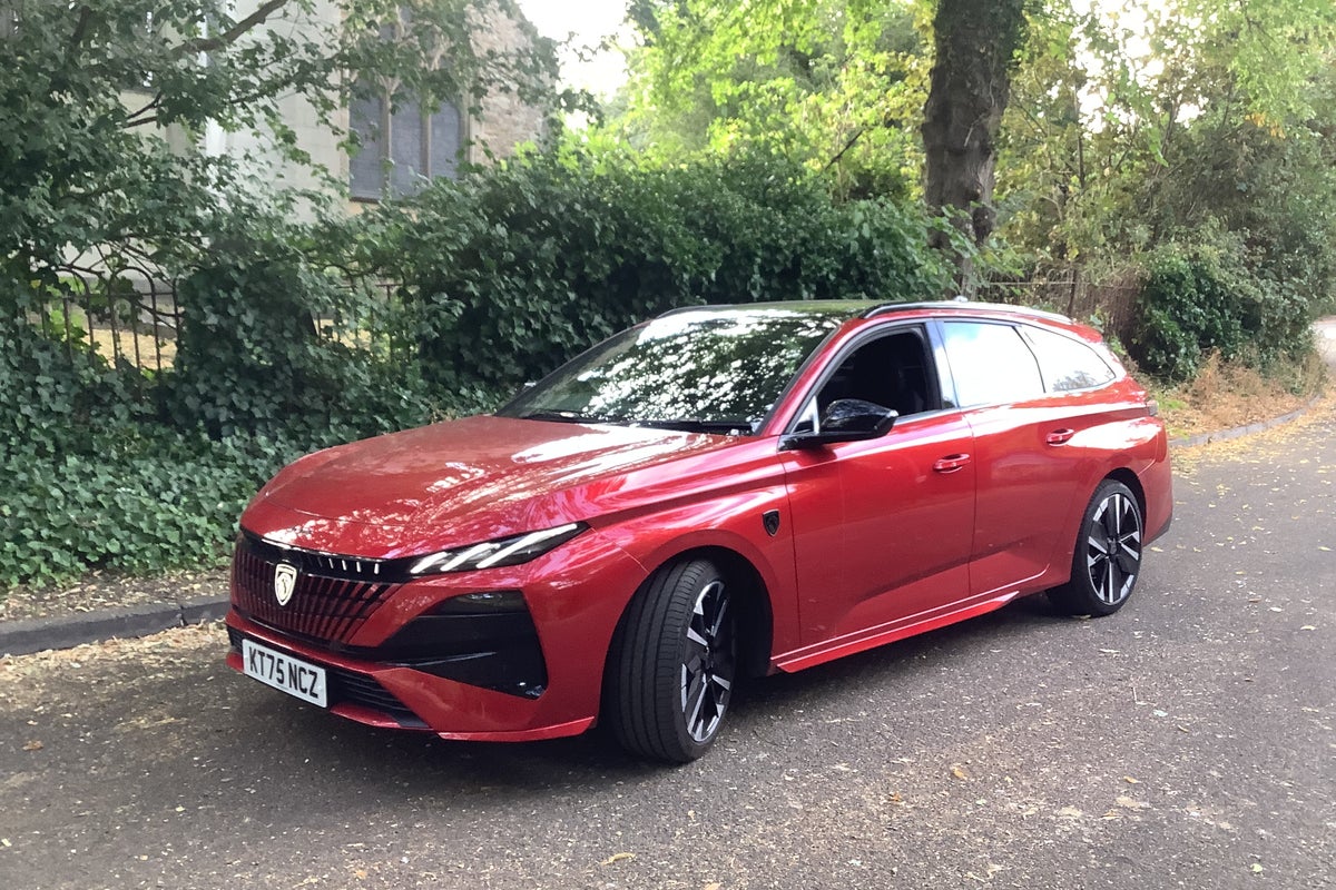 Peugeot 308 SW Hybrid: Estate of the art Peugeot 308 SW Hybrid: Estate of the art