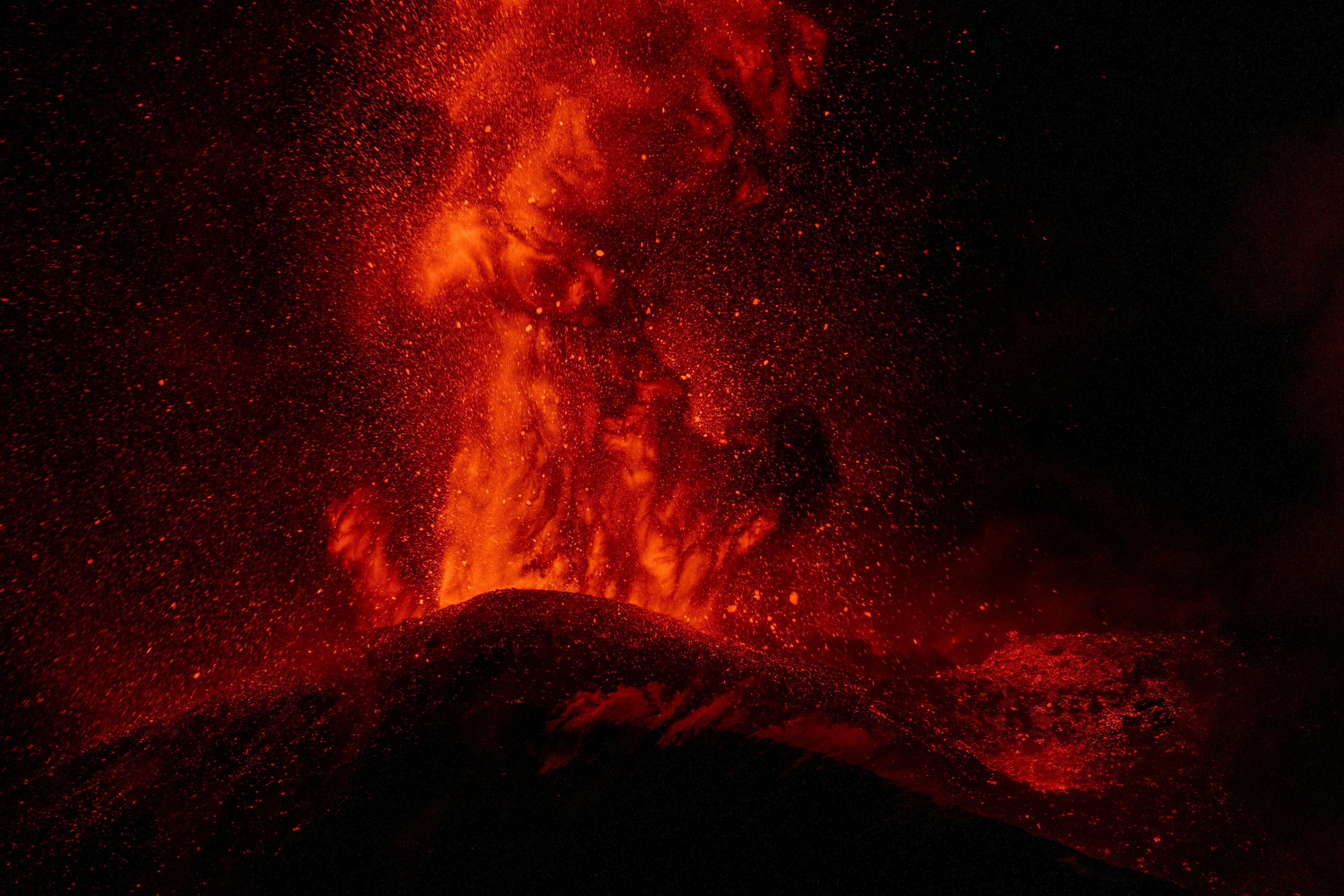 https://static.independent.co.uk/2026/08/14/14/2026-08-14T130246Z_2061724815_RC2VXMADEYSH_RTRMADP_3_ITALY-VOLCANO-ETNA.JPG?trim=0,0,0,0&width=1200&height=800&crop=1200:800