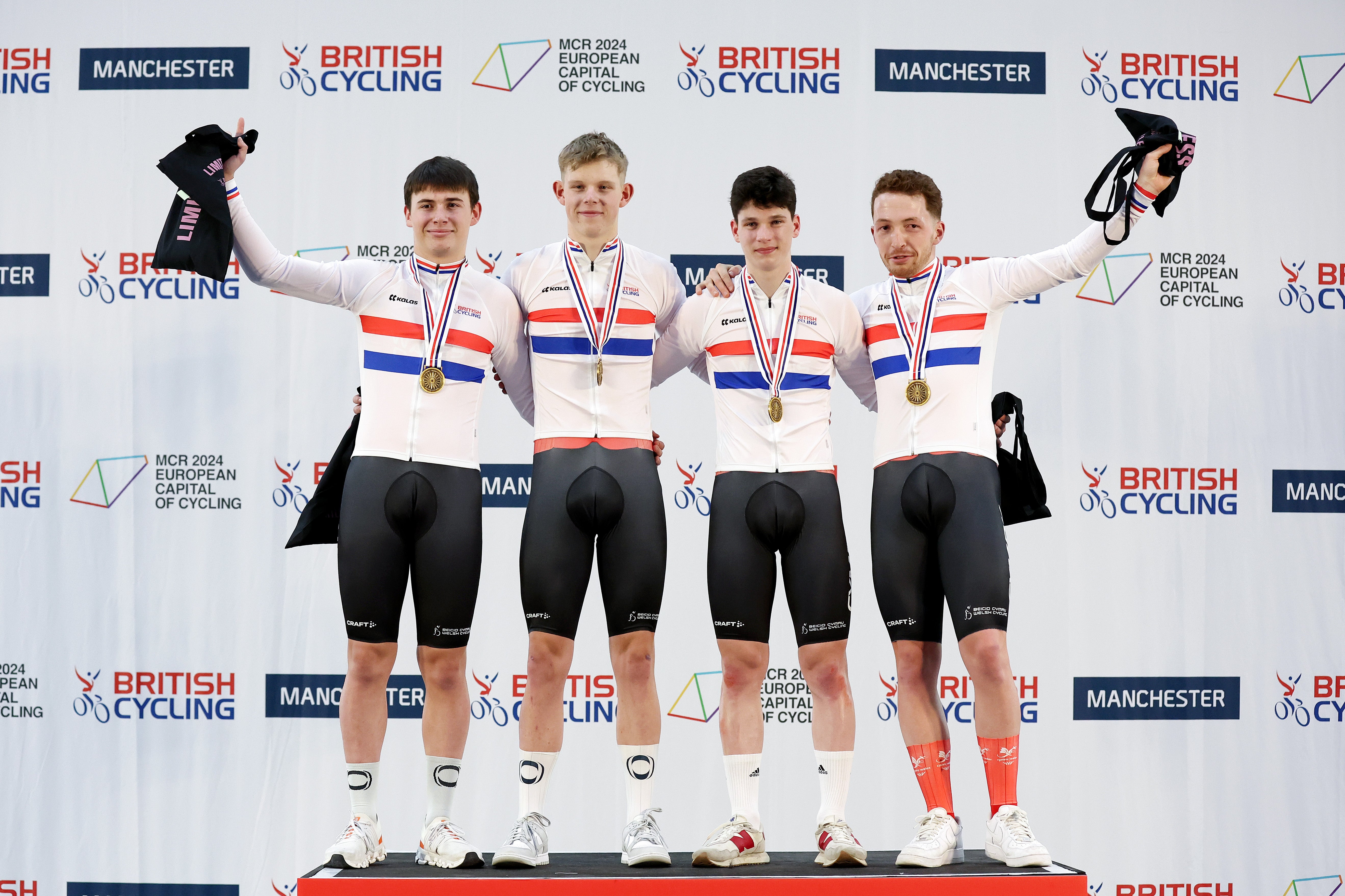 Finlay Tarling (second left) has died at the age of 19