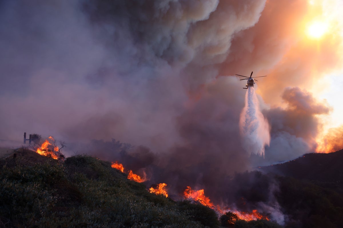 Prosecutors reduce charges for upcoming retrial of Palisades wildfire suspect