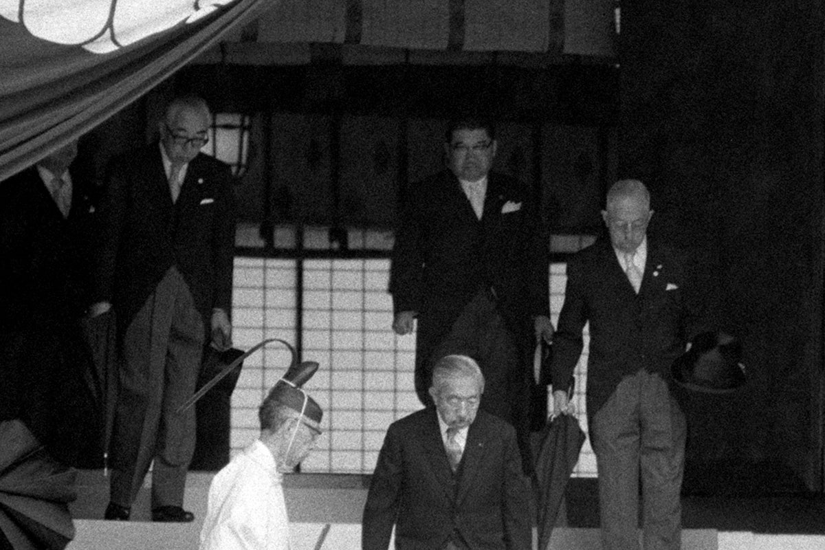 Japanese Defense Minister Koizumi prays at shrine seen by neighbors as symbol of Japanese militarism Japanese Defense Minister Koizumi prays at shrine seen by neighbors as symbol of Japanese militarism