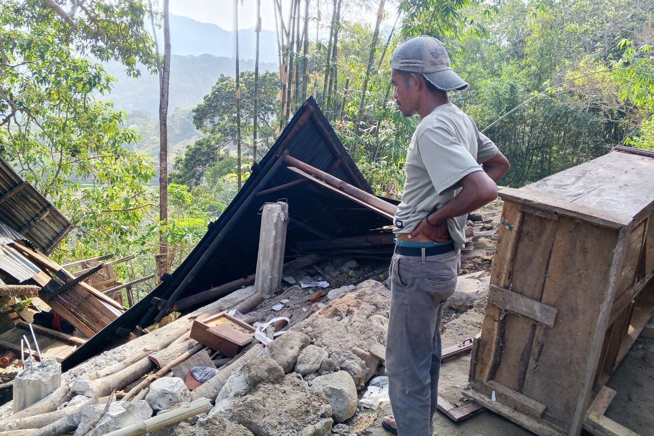 According to the U.S. Geological Survey, the quake struck the Flores region at 5:58 a.m. local time at a depth of 10 kilometers