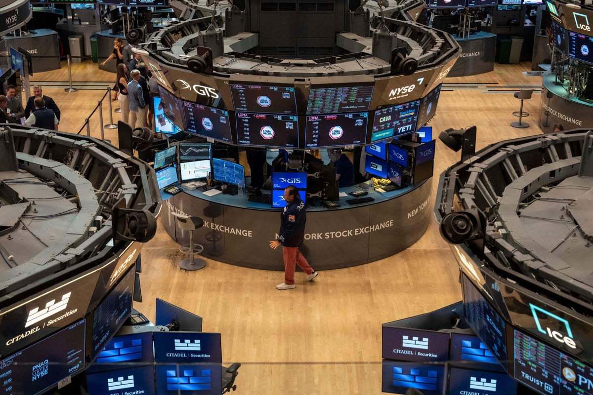 Wall Street week ahead: Home Depot and Walmart report earnings, minutes of Fed meeting are released
