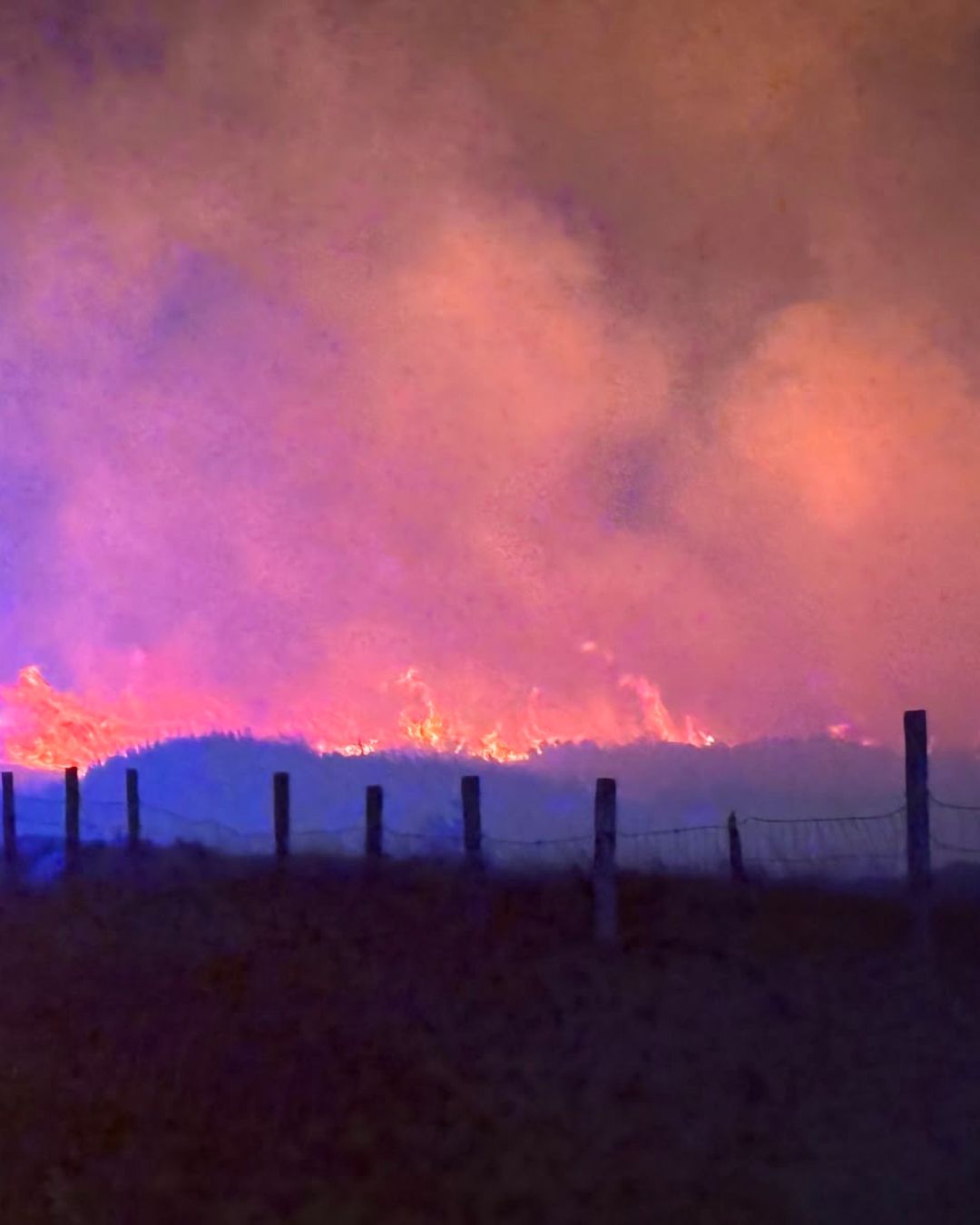 The moorland fire near Holmfirth Road, Oldham. (Greater Manchester Fire and Rescue Service)