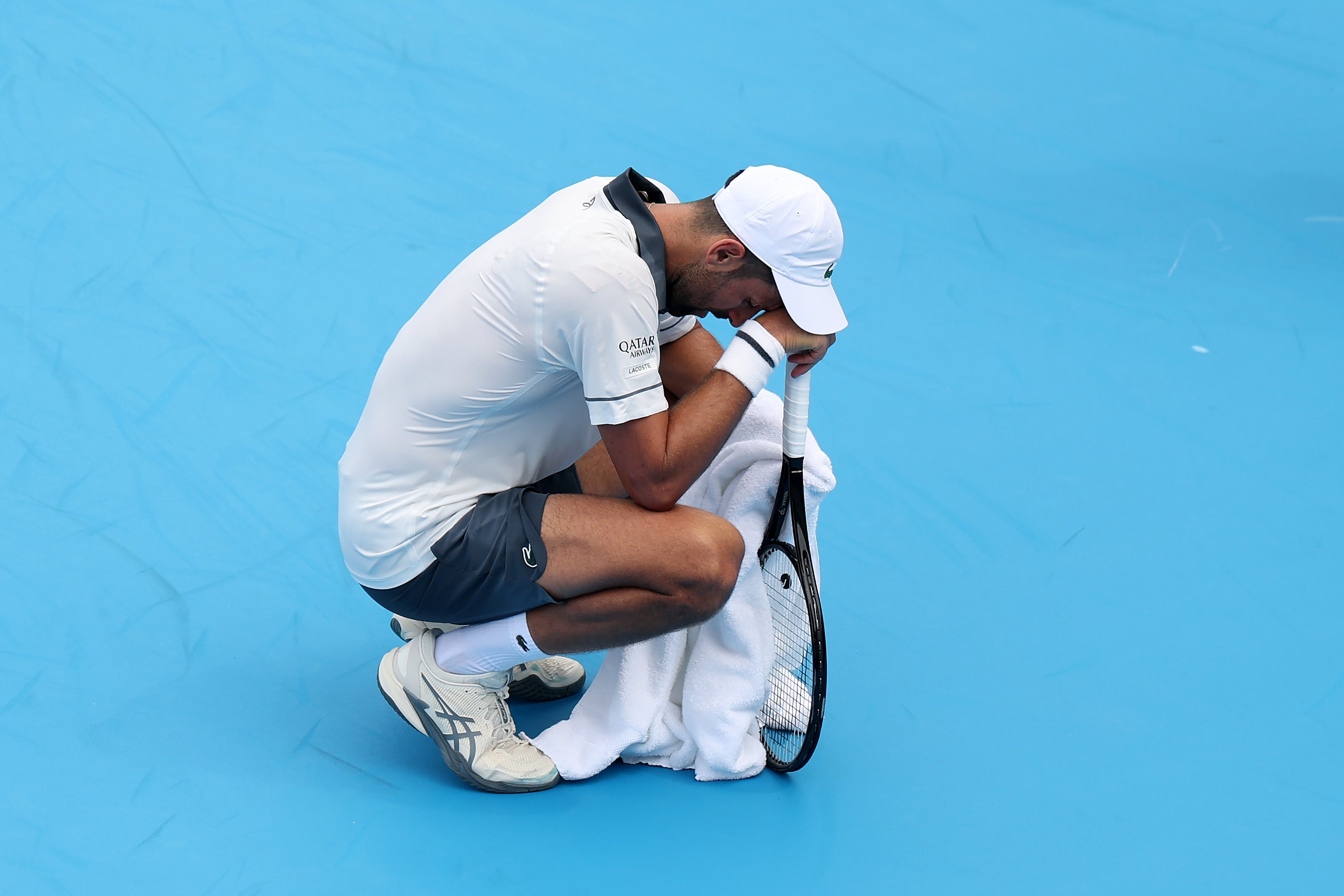 Djokovic struggled physically in hot and humid conditions