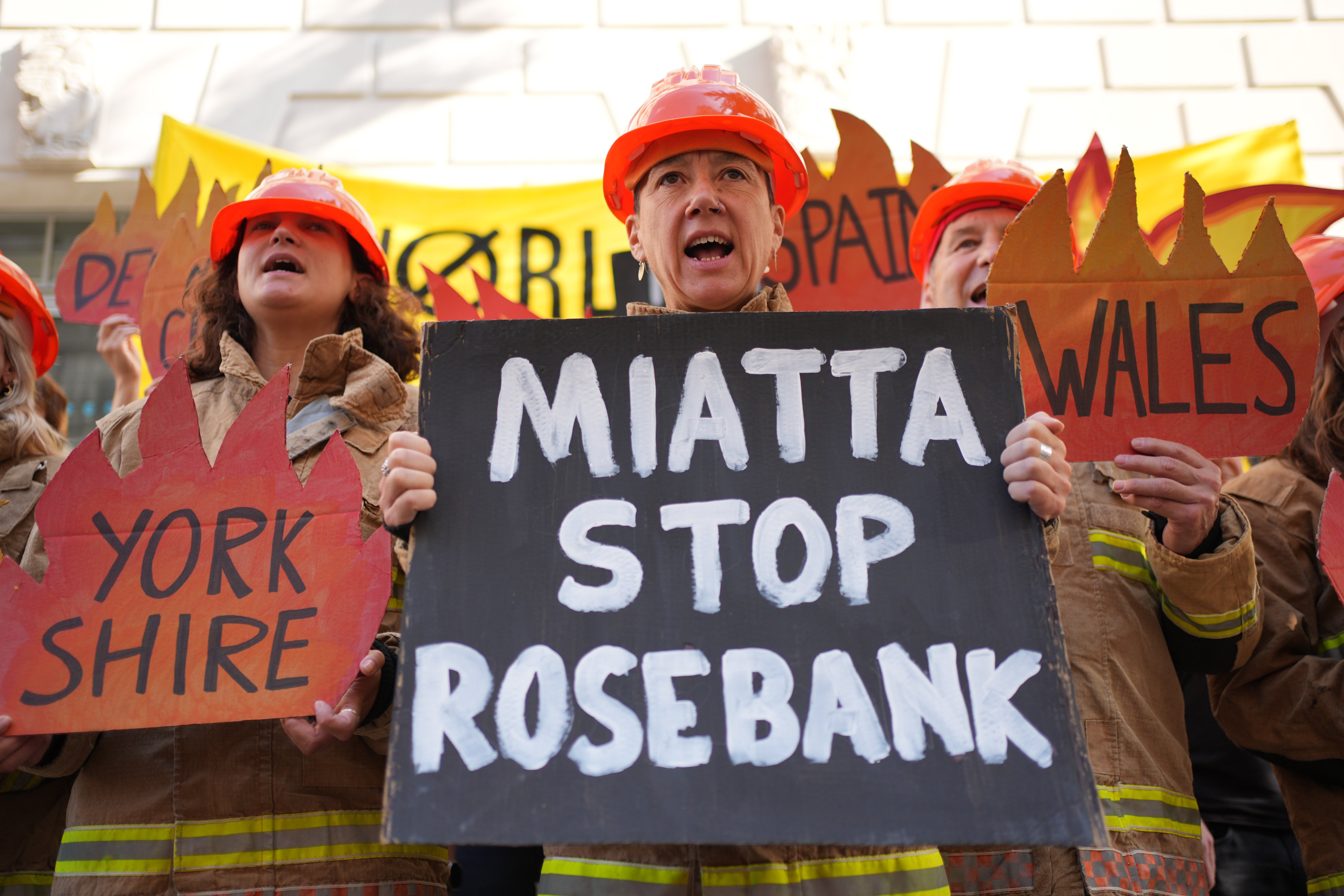 Campaigners outside the Department For Energy Security And Net Zero in Westminster (Yui Mok/PA)