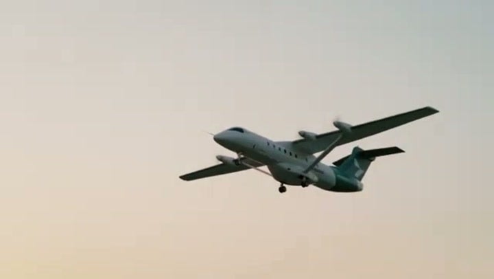 https://static.independent.co.uk/2026/08/17/15/45/Worlds-largest-battery-electric-plane-completes-27-minute-test-flight-on-3-70-of-electricity.jpeg?trim=0,56,0,55&width=1200&height=800&crop=1200:800