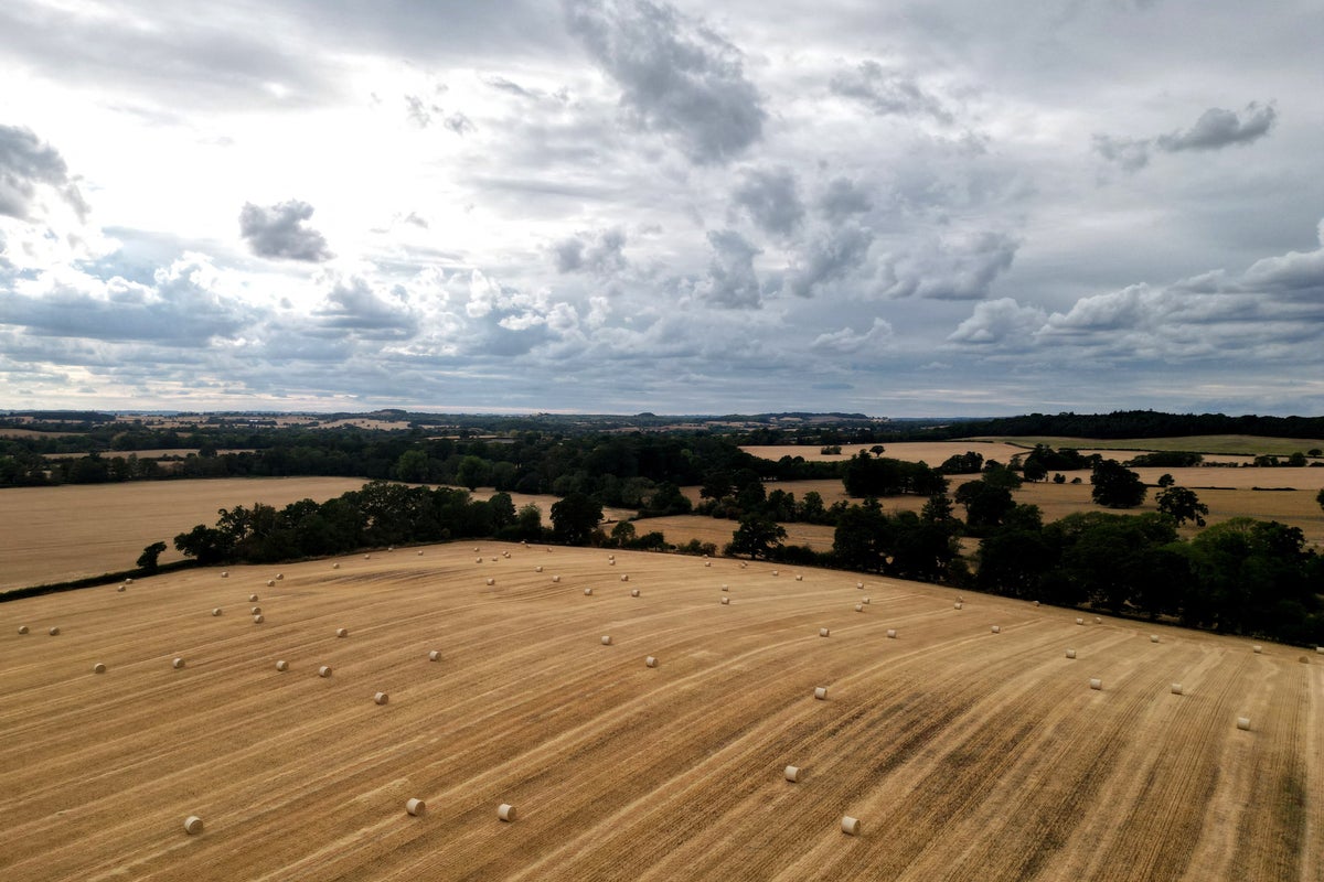 Heavy rain brings flood threat as ‘shock’ temperature drop set to hit UK