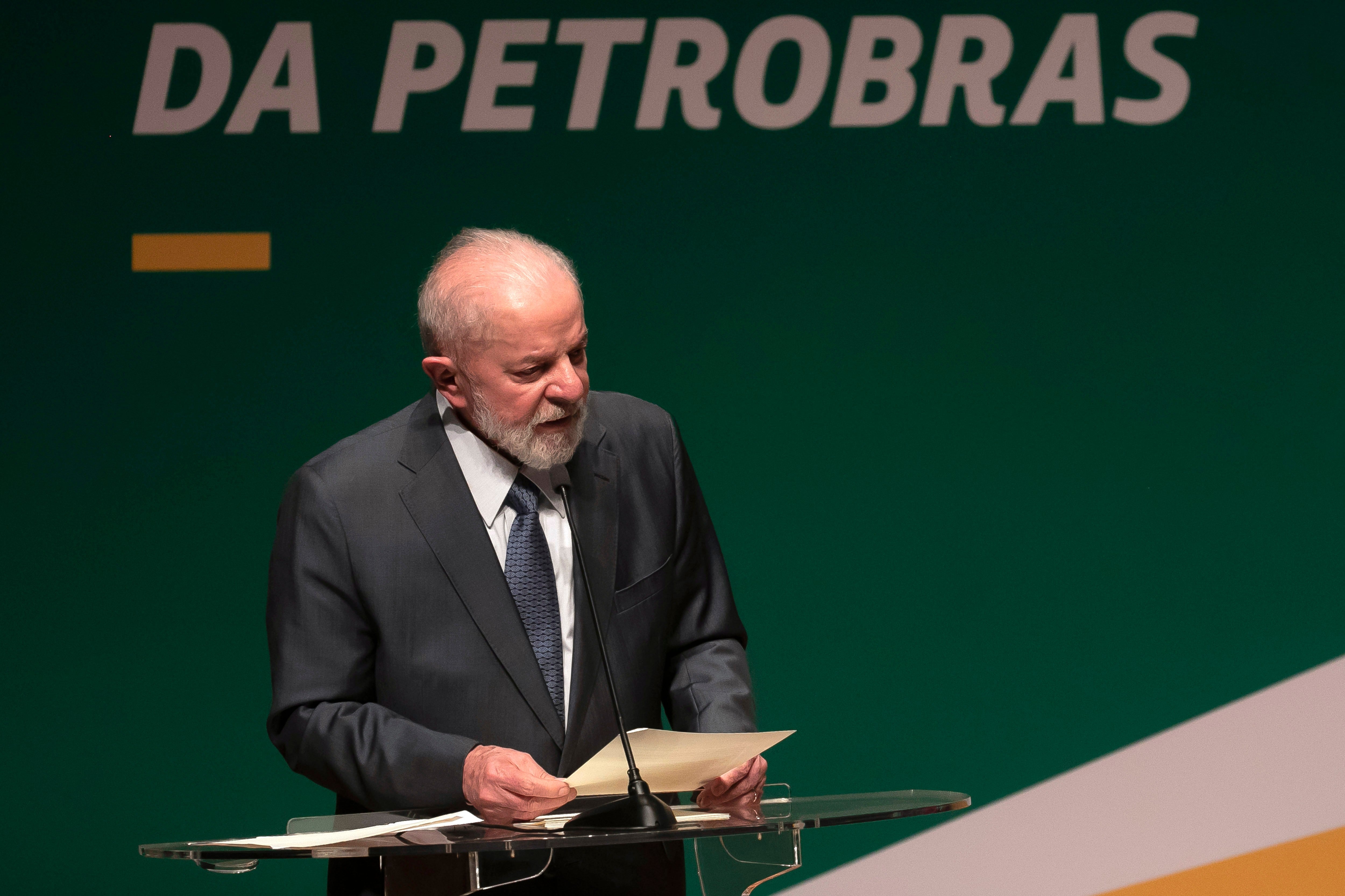 independent.co.uk - Gabriela Sá Pessoa - Lula calls oil near the Amazon River a passport to Brazil's future after Petrobras strikes new find