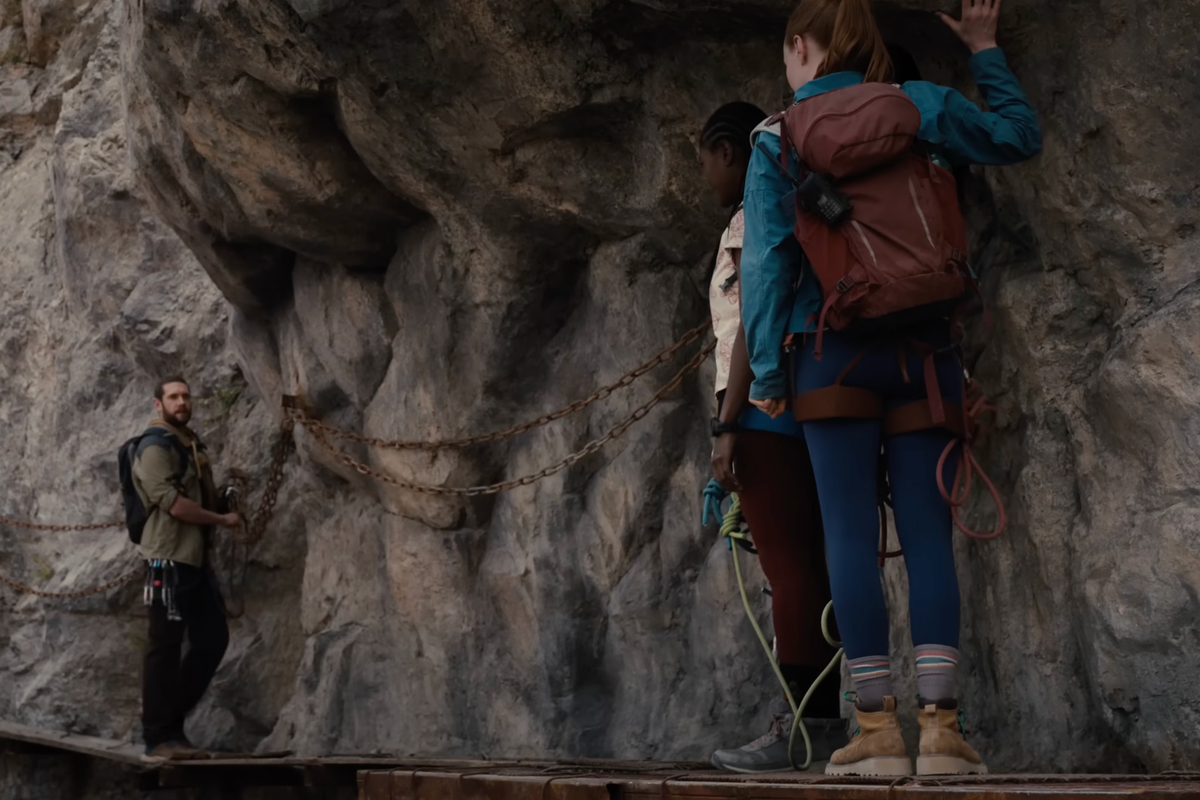 New mountain-climbing thriller will make viewers stand on a literal ledge for special screenings New mountain-climbing thriller will make viewers stand on a literal ledge for special screenings