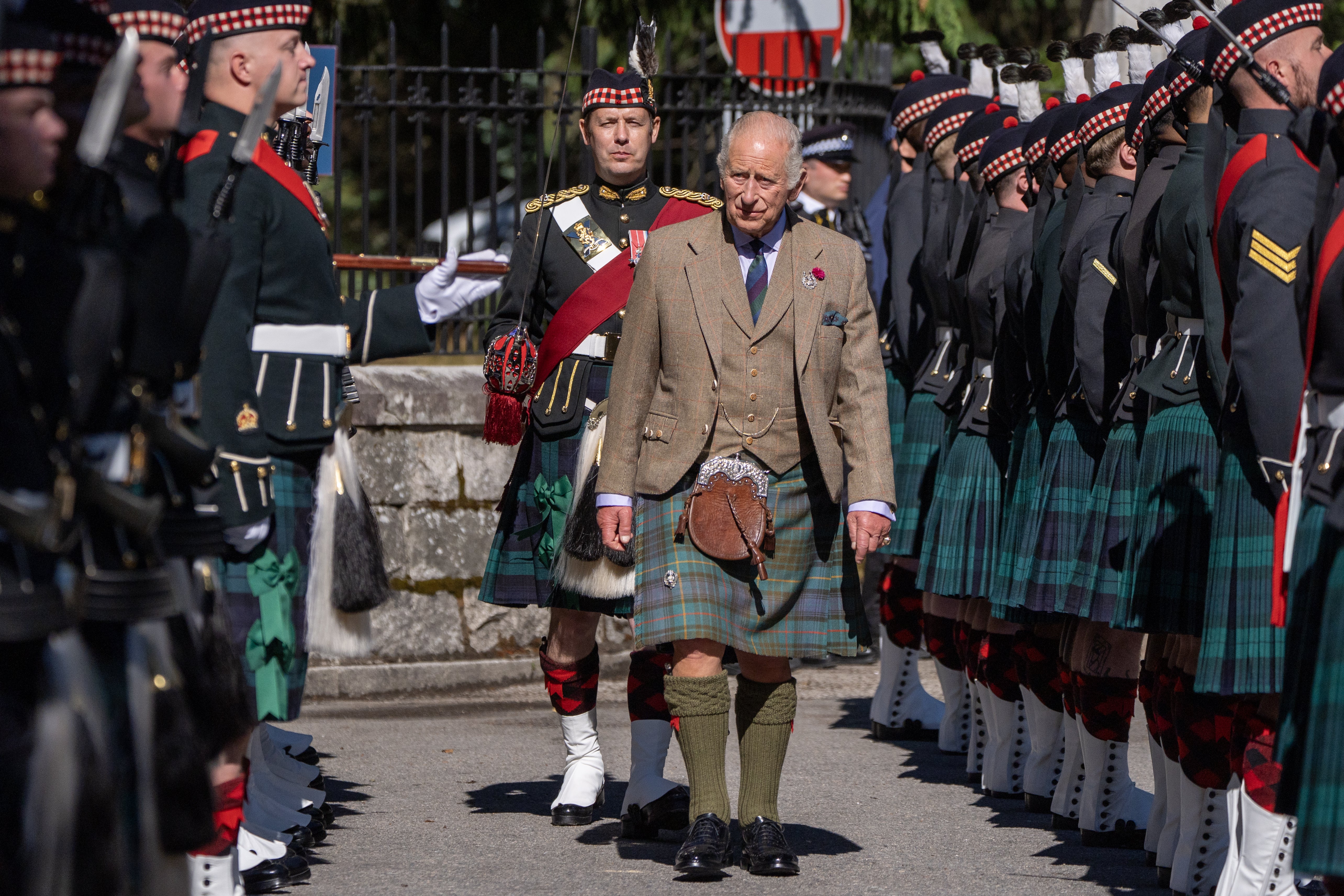 Charles carried out an inspection of Balaklava Company (Jane Barlow/PA) (PA Wire)
