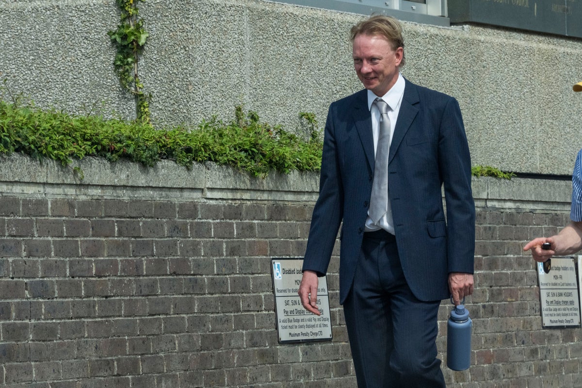 Renewables tycoon exposed for child pornography after asking shop to wipe hard drives