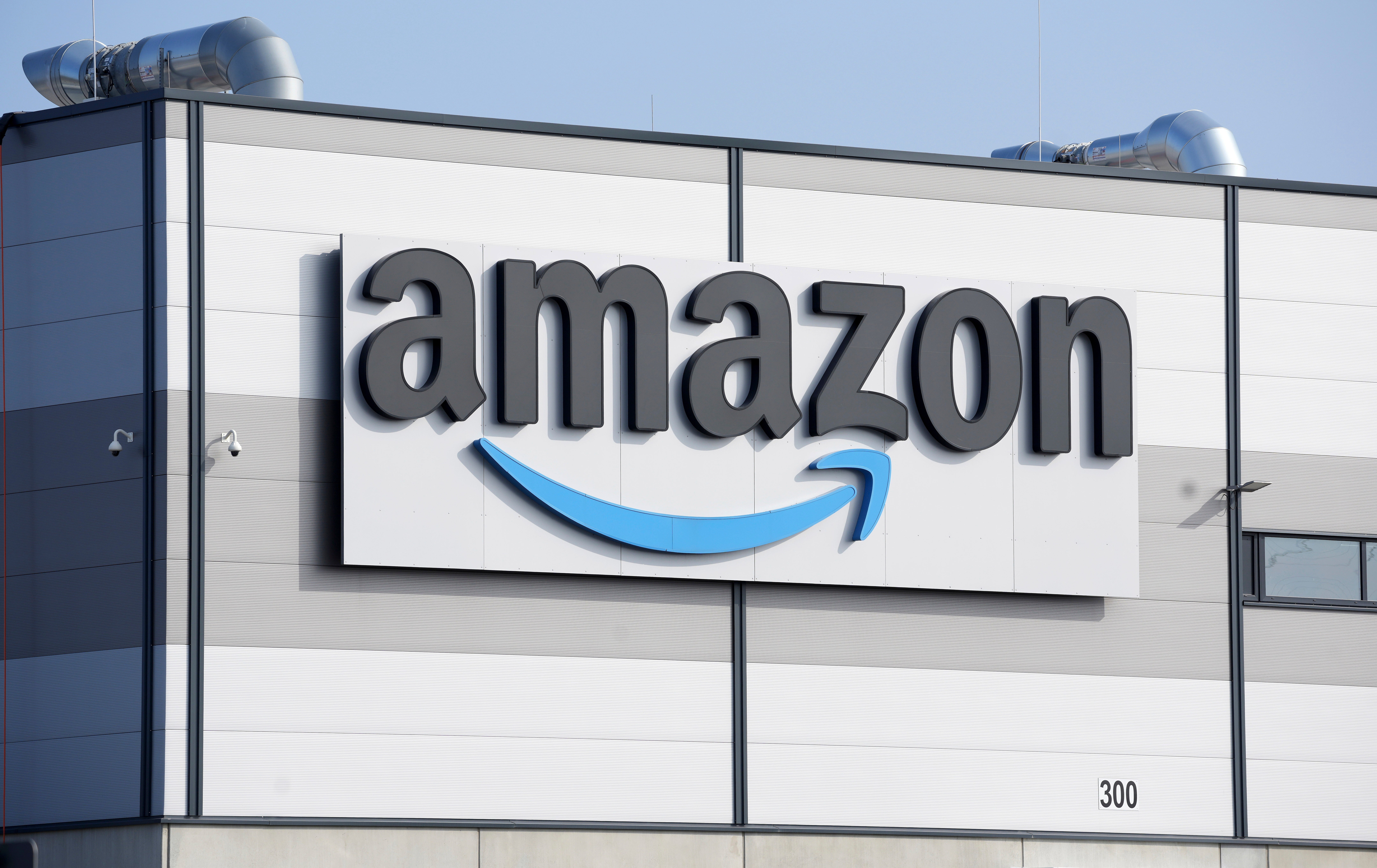 AMAZON-DRONES
