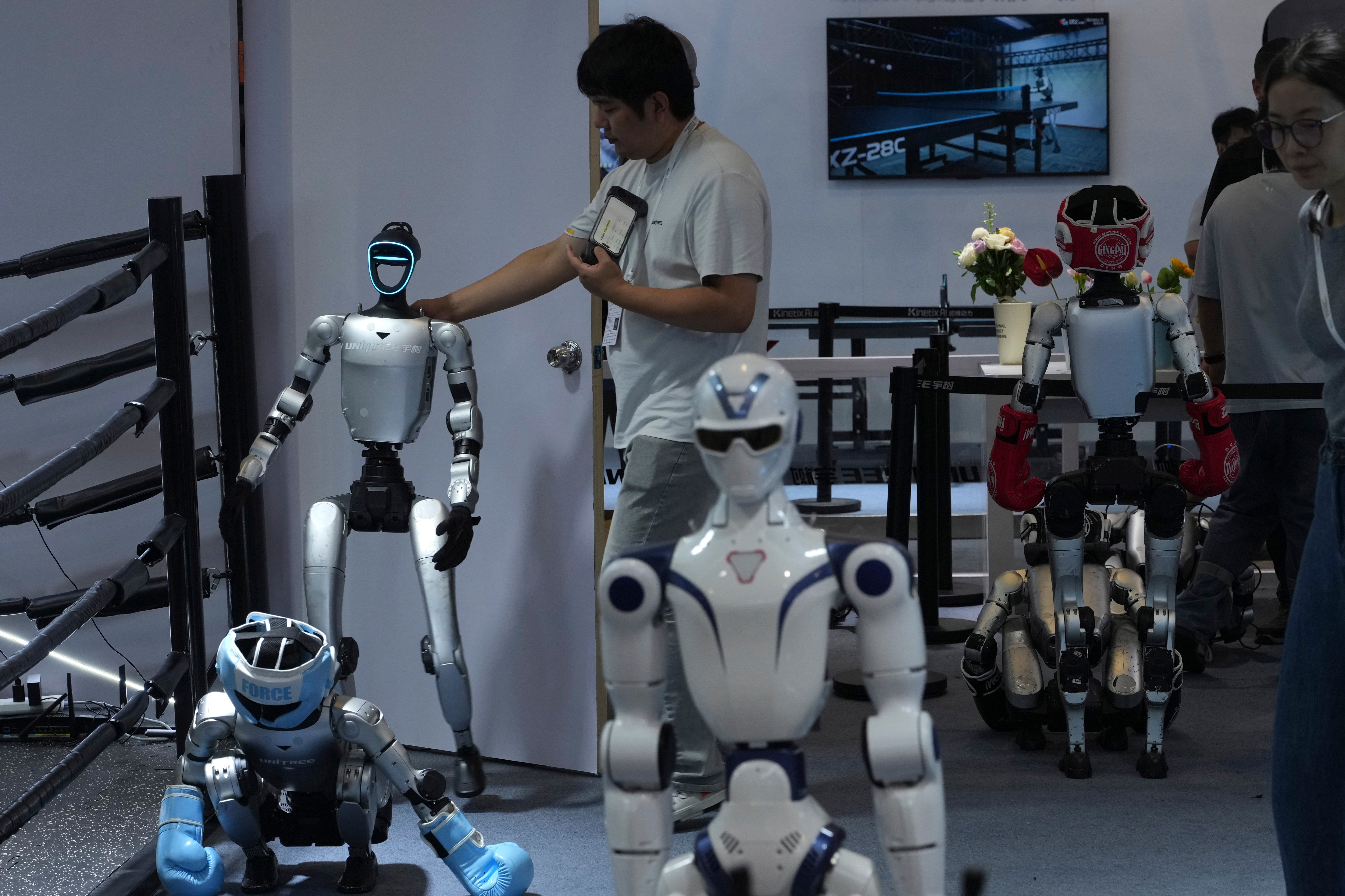 independent.co.uk - Chan Ho-Him - Shares in Chinese humanoid robot maker Unitree soar in Shanghai trading debut