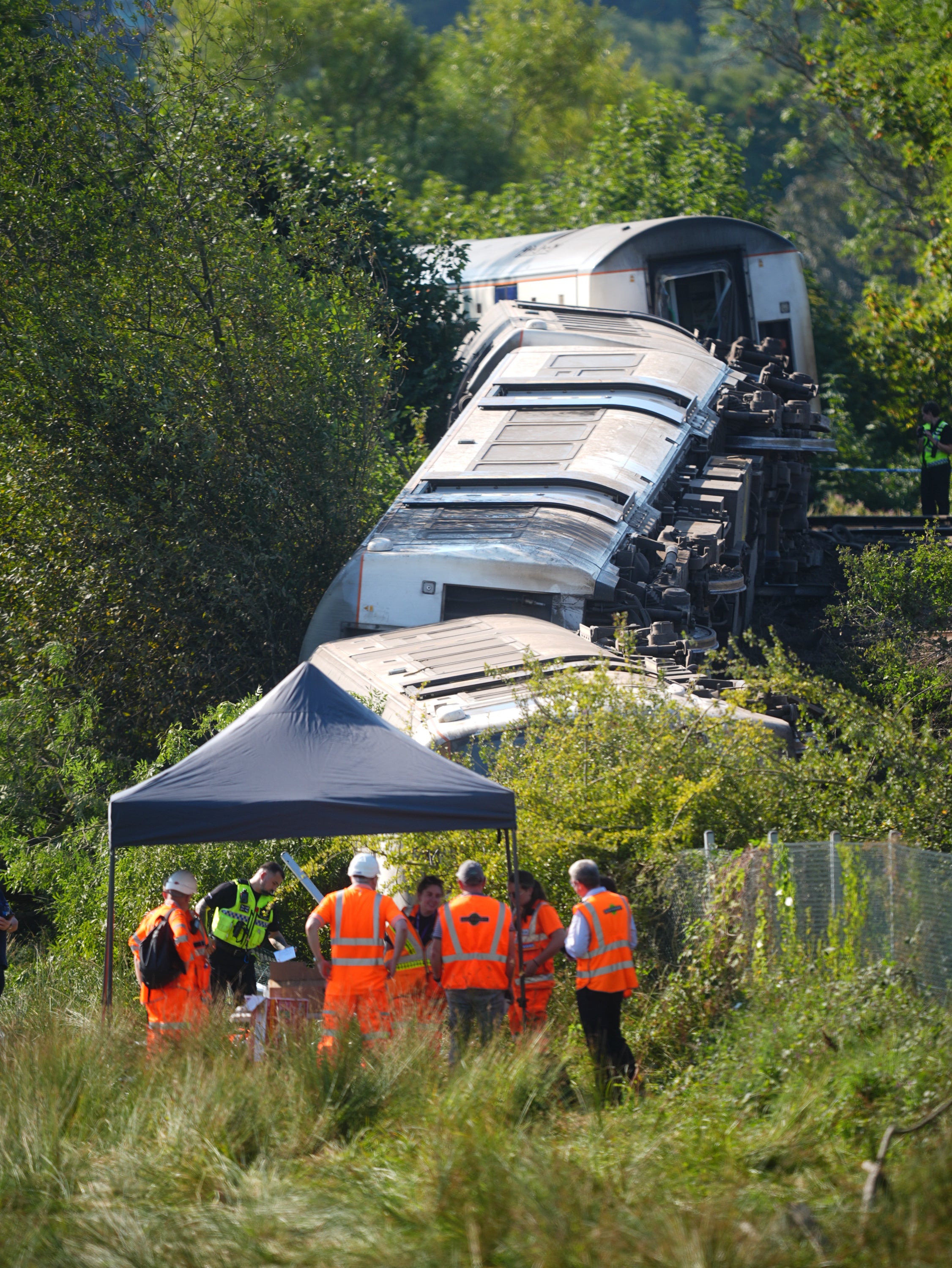 Network Rail and Southern Railway stated that the stretch between Lewes and Haywards Heath will remain closed until 1 September while recovery work takes place and the tracks are repaired