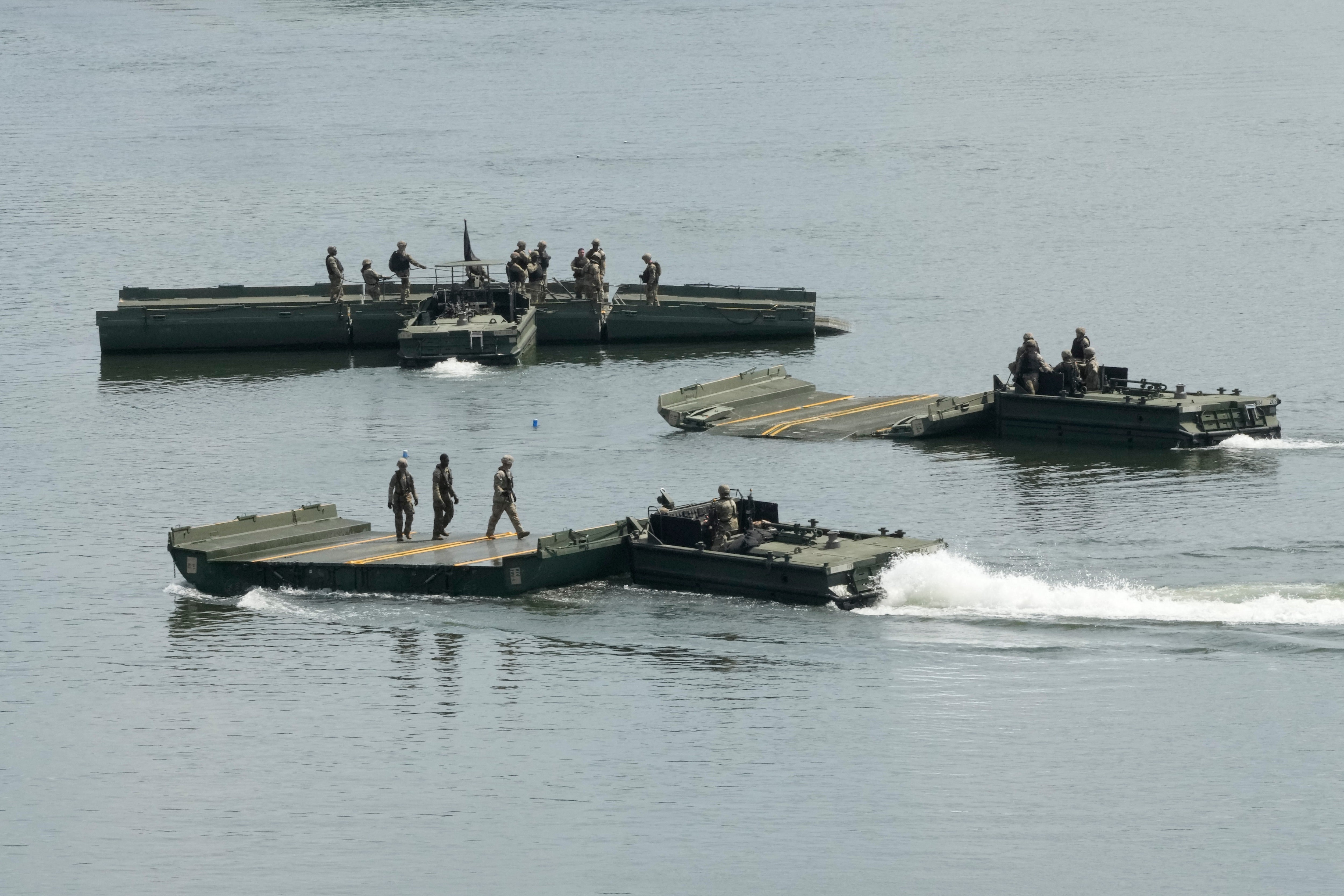 The U.S. Army's soldiers conduct a training exercise on a river in Yeoncheon, South Korea, near the border with North Korea, Tuesday, Aug. 18, 2026