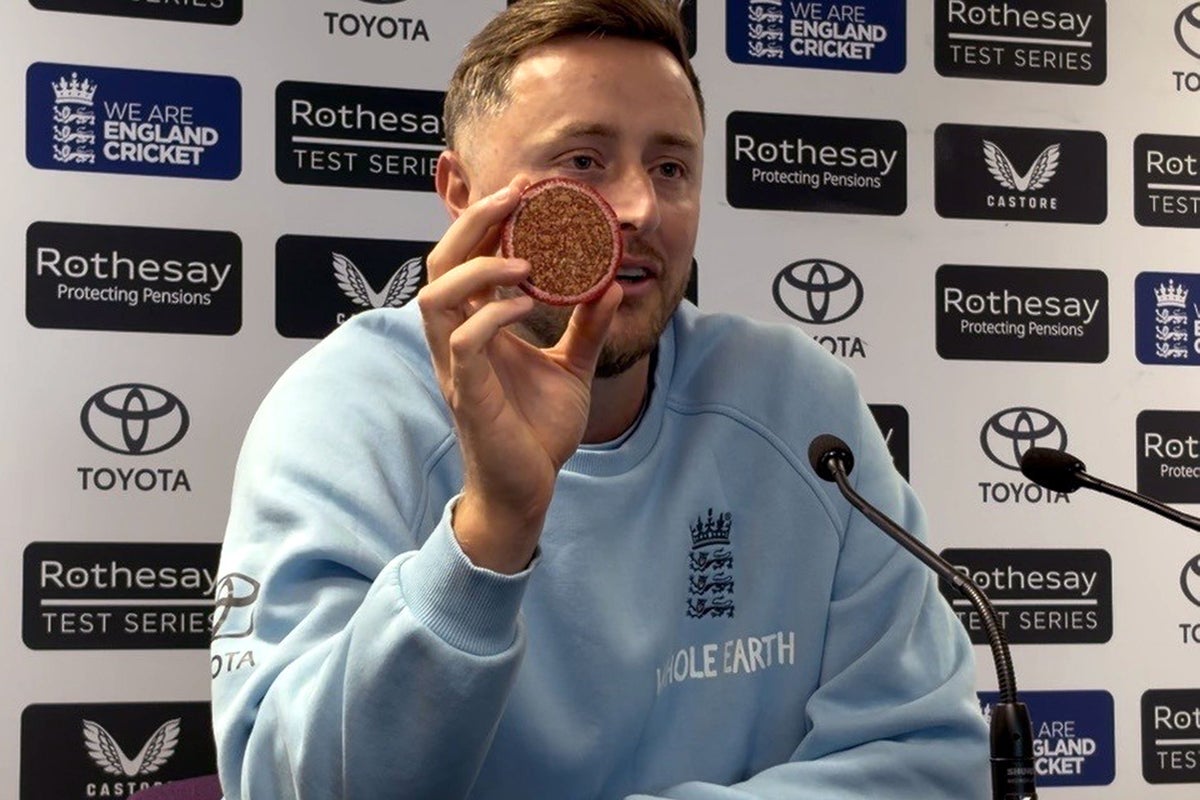 Ollie Robinson and Josh Tongue cut ball in half after completing rare feat for England against Pakistan Ollie Robinson and Josh Tongue cut ball in half after completing rare feat for England against Pakistan