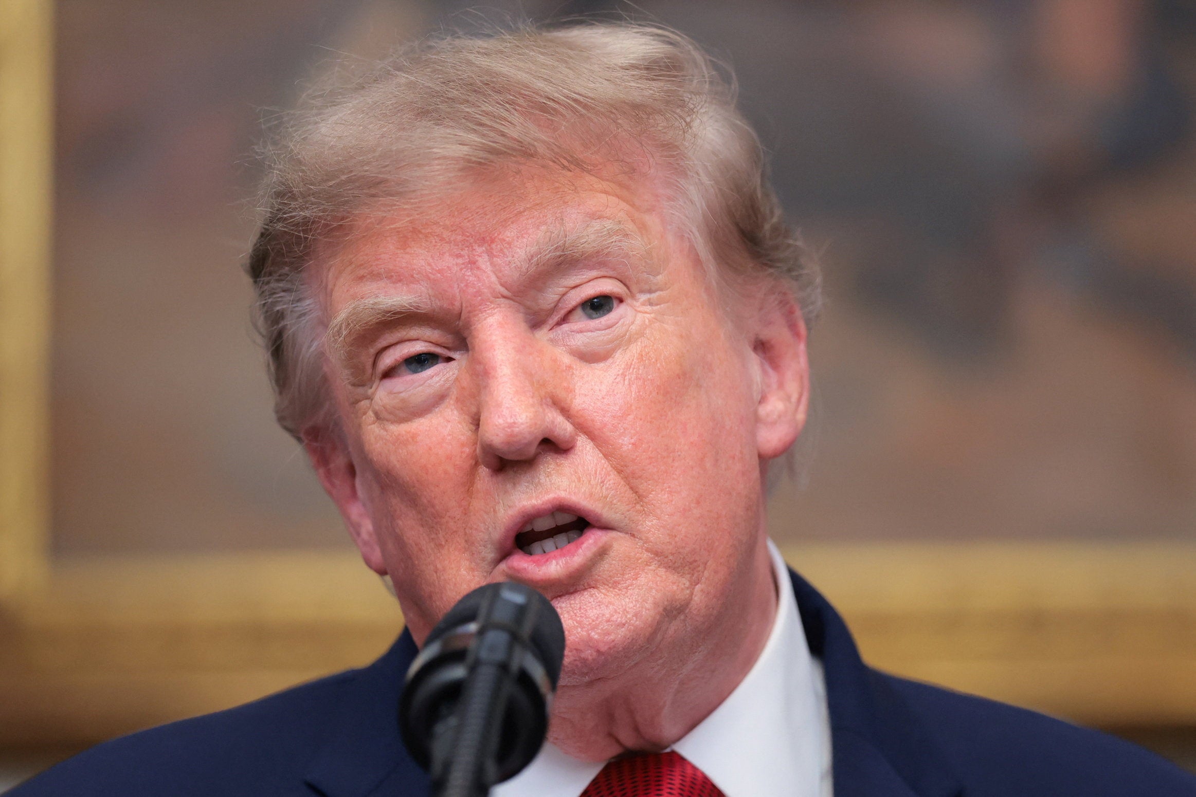 trump 33 percent approval rating