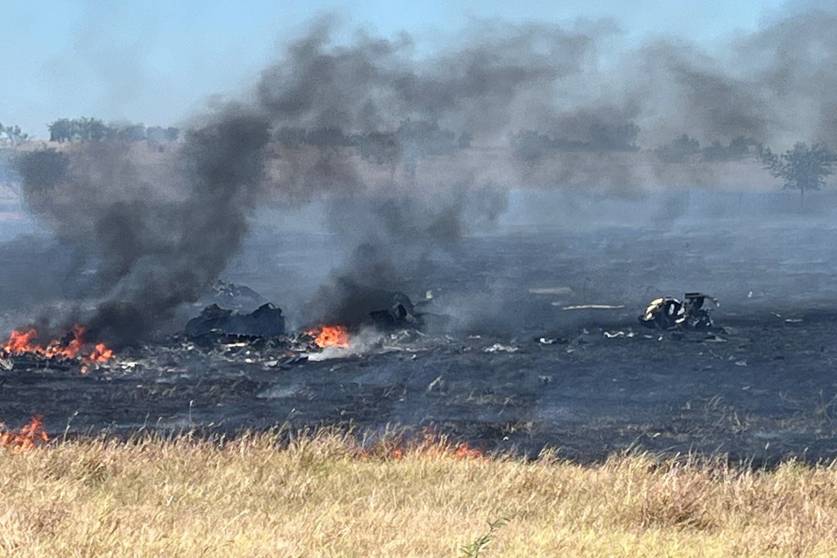 Army resumes Apache helicopter training missions after Texas crash that killed 2 Army resumes Apache helicopter training missions after Texas crash that killed 2