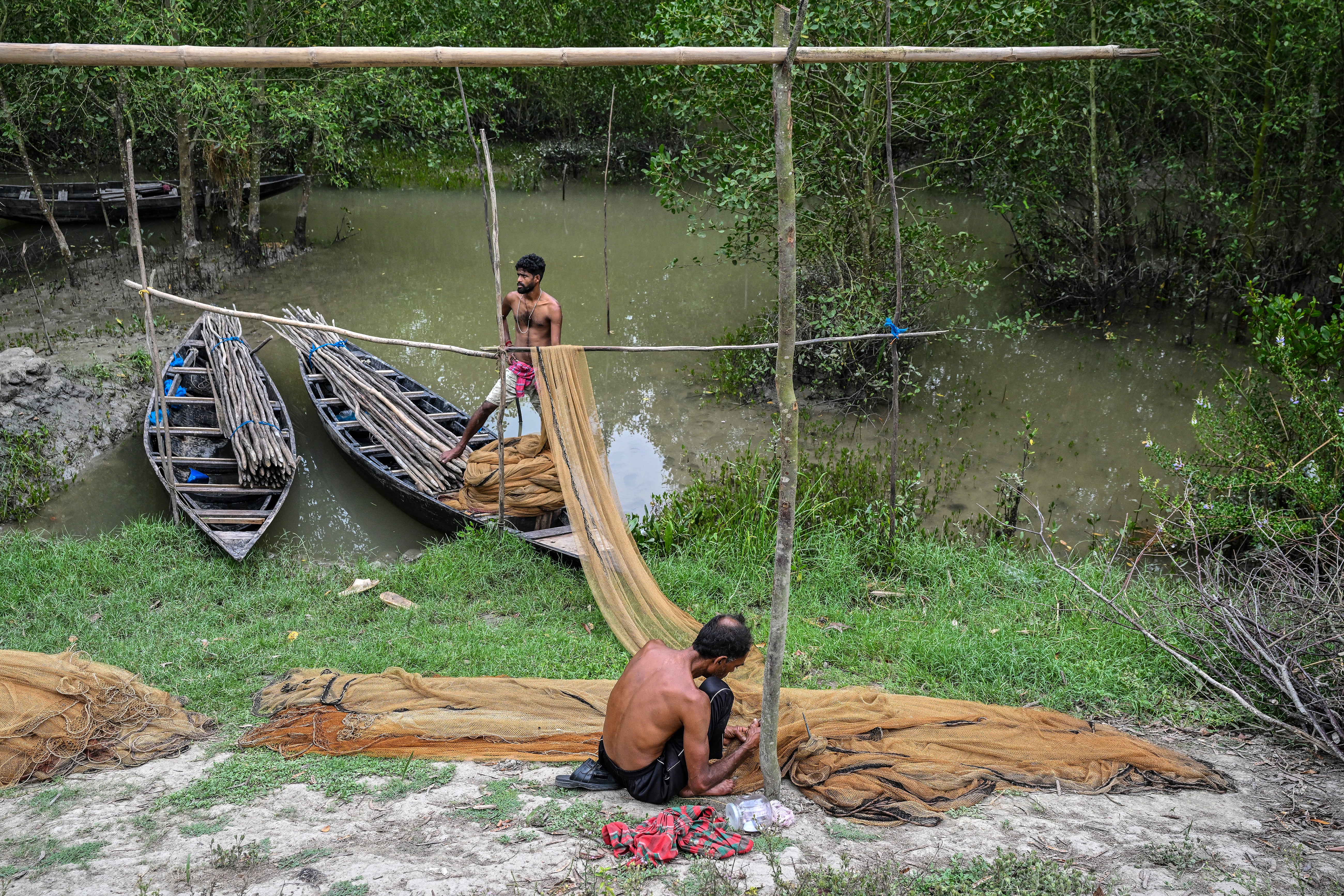 Major UK-funded climate project in Bangladesh forced to close over aid cuts