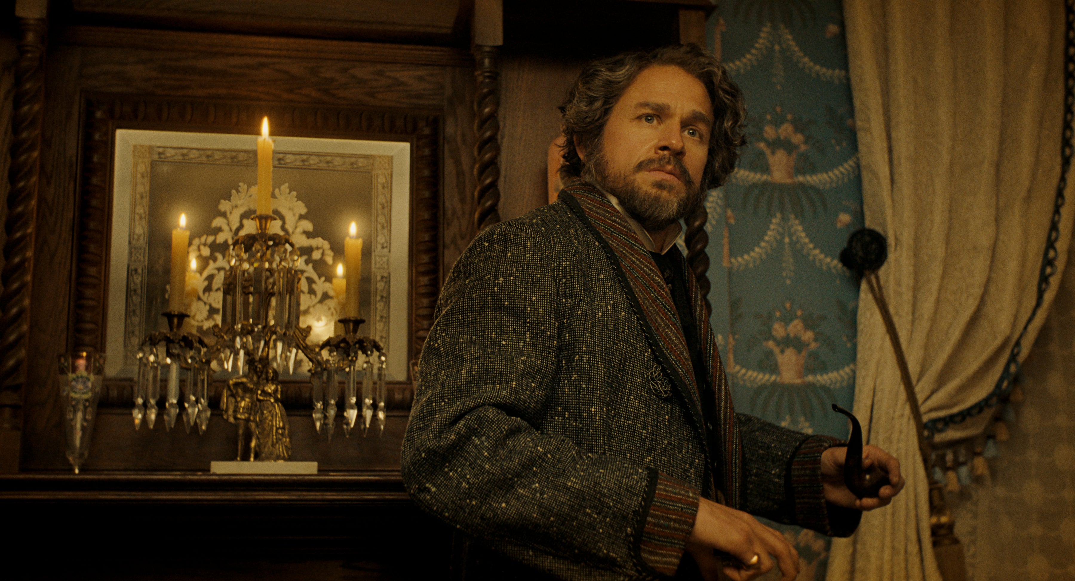 Charlie Hunnam as Lizzie Borden’s father Andrew in Netflix’s ‘Monster: The Lizzie Borden Story’