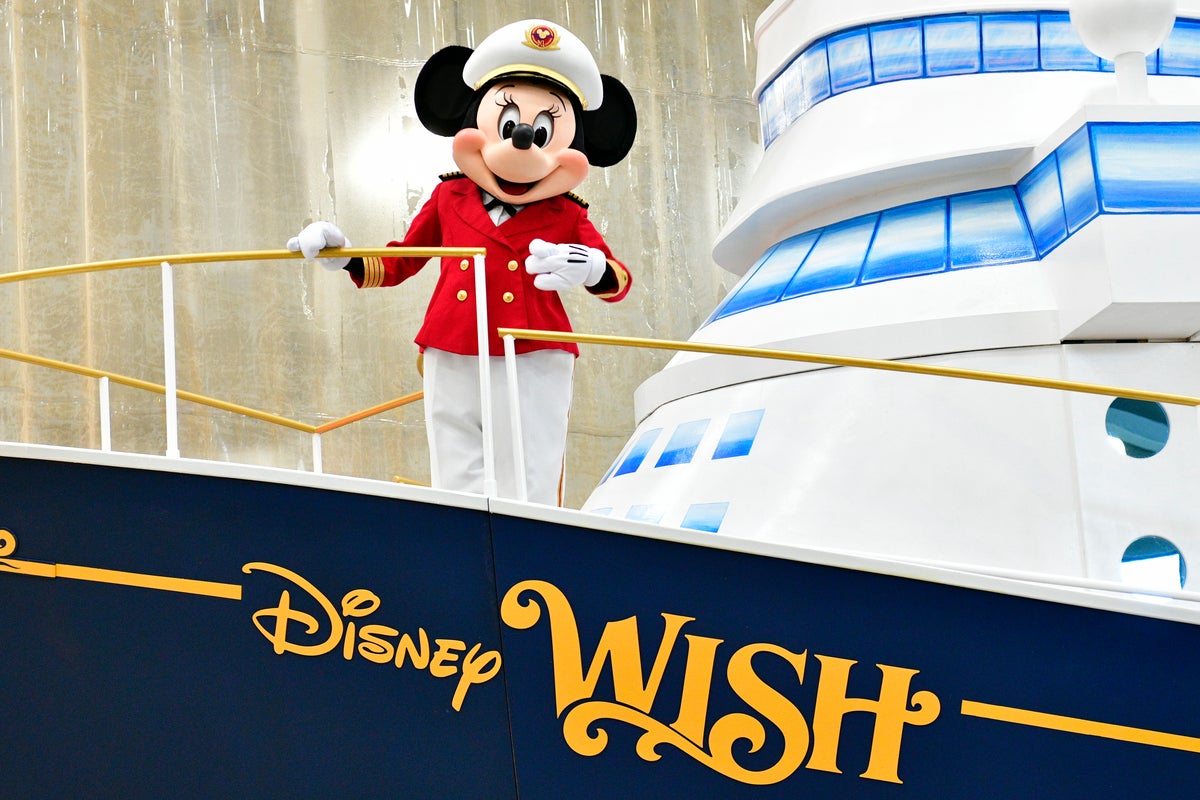 Florida Passenger Sues Disney Cruise Line Over Theater Fall