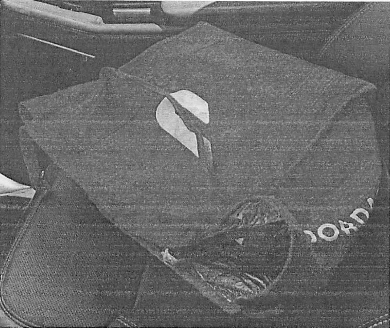 Bowie allegedly wrote that she would pose as a food-delivery worker and place the bomb in a bag resembling a food-delivery order, possibly at one of the building’s main entrances. Pictured: a photo of a DoorDash bag included in the criminal complaint