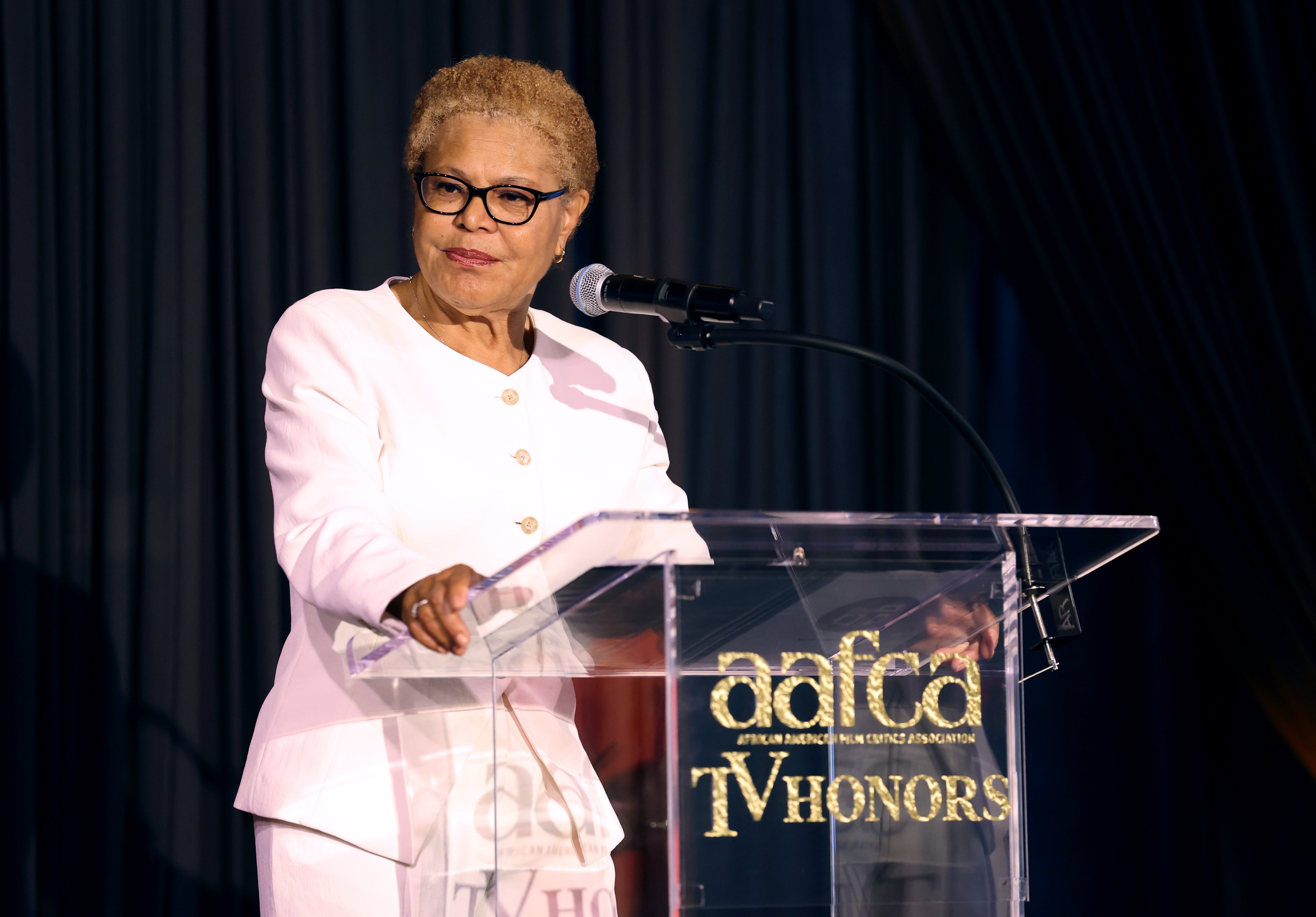LA Mayor Karen Bass touted a poll from 'Median Strategies' that ended up being a fake