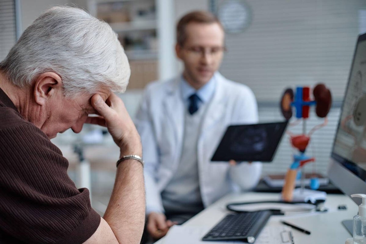 New Research Clarifies Role of Blood Tests in Alzheimer’s Risk Assessment