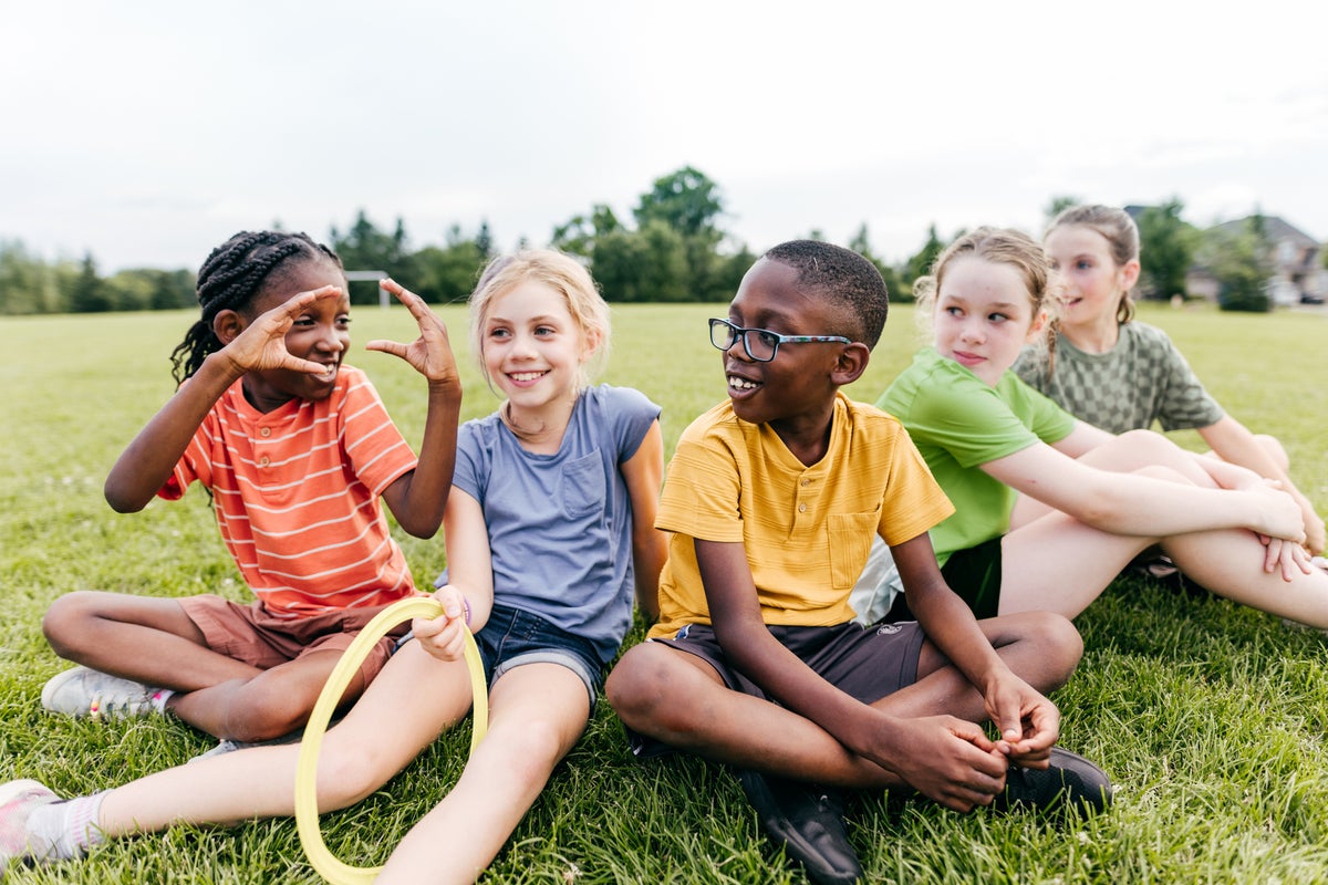How to help your child make friends at a new school How to help your child make friends at a new school
