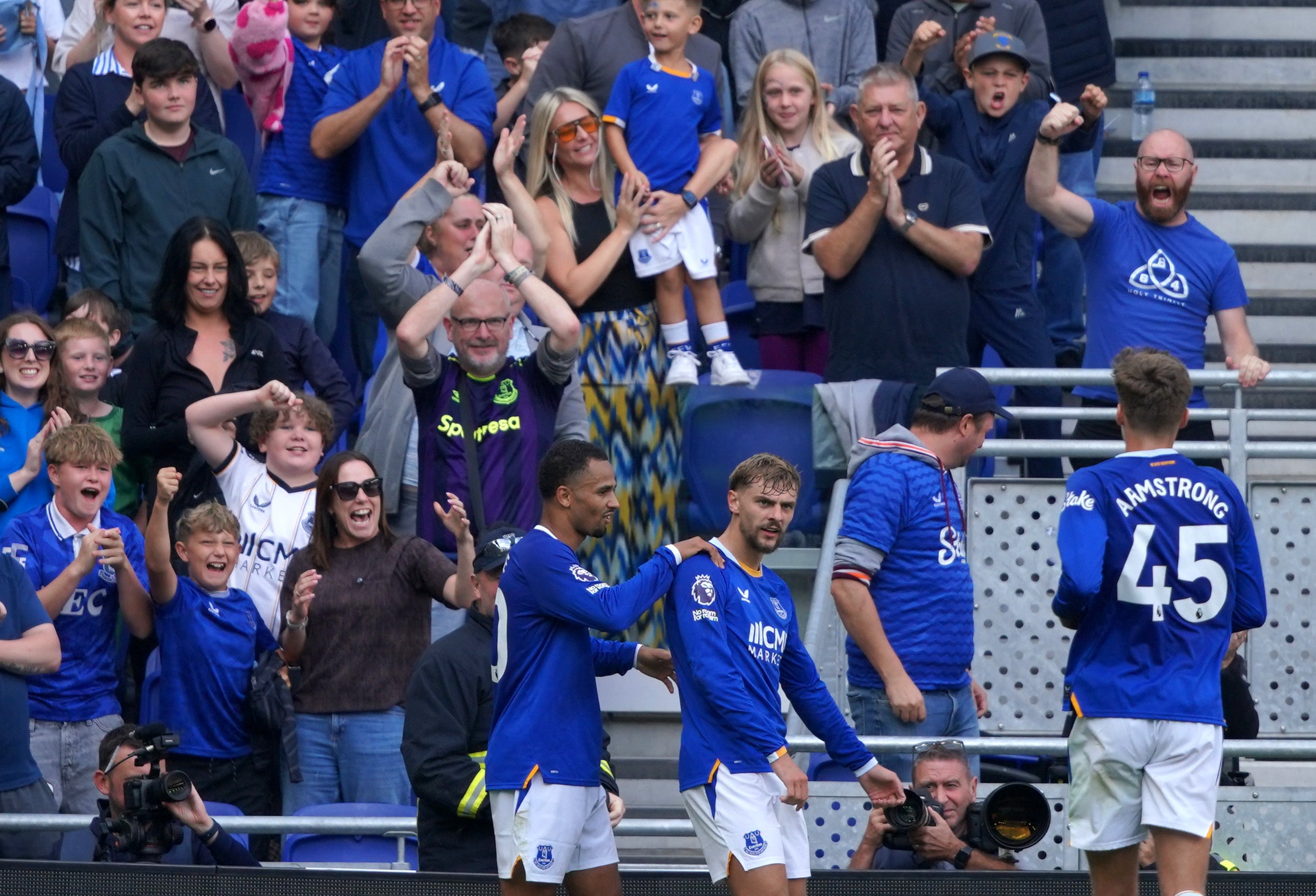 Everton’s Kiernan Dewsbury-Hall celebrates scoring their first goal with Iliman Ndiaye